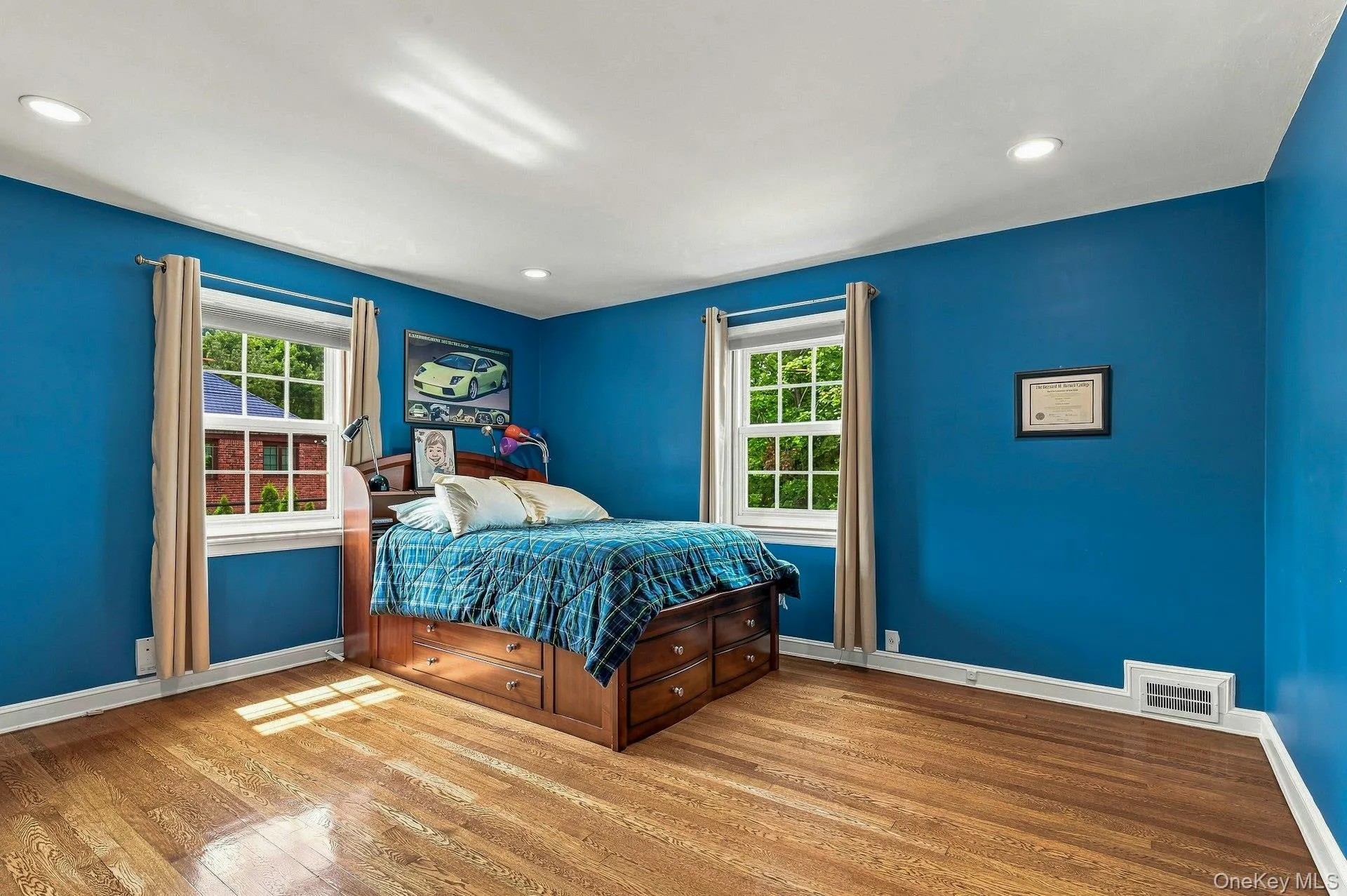 Bedroom Bedroom