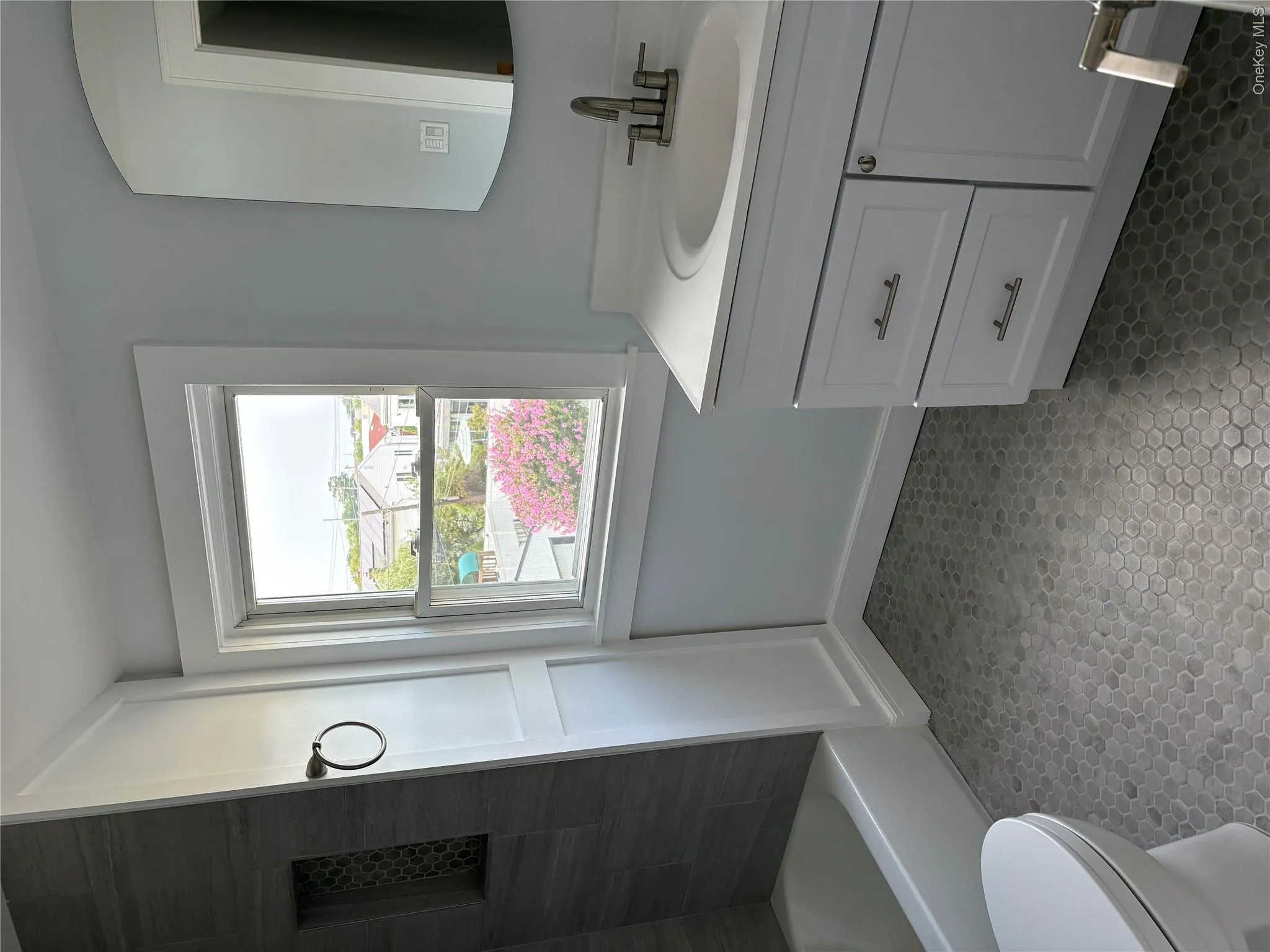 1006 upper Pennsylvania, Hempstead, NY, 4 Bedrooms Bedrooms, 7 Rooms Rooms,2 BathroomsBathrooms,Residential Lease,For Rent,Pennsylvania,0,1039095 1006 upper Pennsylvania, Hempstead, NY, 4 Bedrooms Bedrooms, 7 Rooms Rooms,2 BathroomsBathrooms,Residential Lease,For Rent,Pennsylvania,0,1039095