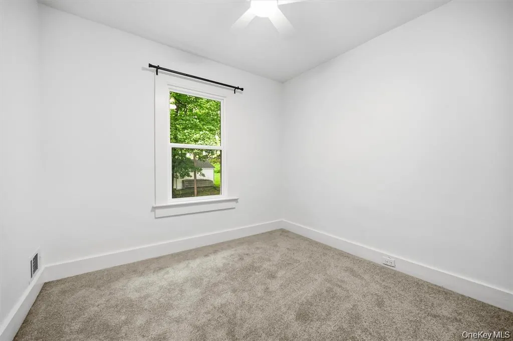 17 Cherry Street, Warwick (town), NY, 3 Bedrooms Bedrooms, 5 Rooms Rooms,1 BathroomBathrooms,Residential Lease,For Rent,Cherry,0,1039098 17 Cherry Street, Warwick (town), NY, 3 Bedrooms Bedrooms, 5 Rooms Rooms,1 BathroomBathrooms,Residential Lease,For Rent,Cherry,0,1039098