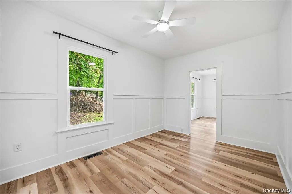 17 Cherry Street, Warwick (town), NY, 3 Bedrooms Bedrooms, 5 Rooms Rooms,1 BathroomBathrooms,Residential Lease,For Rent,Cherry,0,1039098 17 Cherry Street, Warwick (town), NY, 3 Bedrooms Bedrooms, 5 Rooms Rooms,1 BathroomBathrooms,Residential Lease,For Rent,Cherry,0,1039098