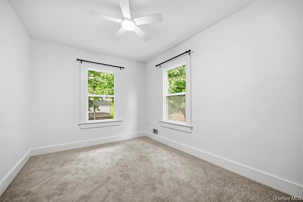 17 Cherry Street, Warwick (town), NY, 3 Bedrooms Bedrooms, 5 Rooms Rooms,1 BathroomBathrooms,Residential Lease,For Rent,Cherry,0,1039098 17 Cherry Street, Warwick (town), NY, 3 Bedrooms Bedrooms, 5 Rooms Rooms,1 BathroomBathrooms,Residential Lease,For Rent,Cherry,0,1039098