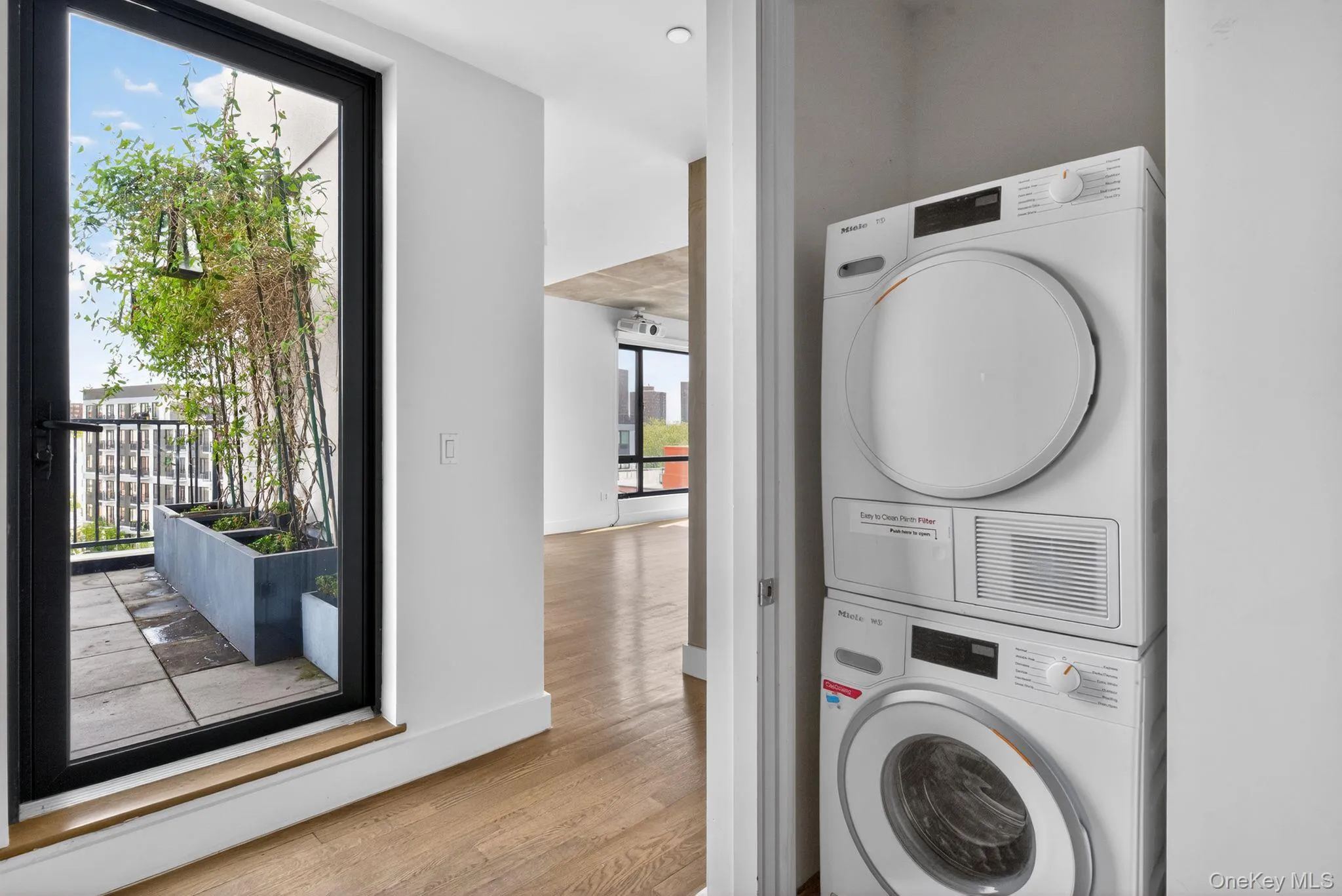225 138 Street, New York, NY, 2 Bedrooms Bedrooms, 6 Rooms Rooms,2 BathroomsBathrooms,Residential Lease,For Rent,138,0,1039101 225 138 Street, New York, NY, 2 Bedrooms Bedrooms, 6 Rooms Rooms,2 BathroomsBathrooms,Residential Lease,For Rent,138,0,1039101