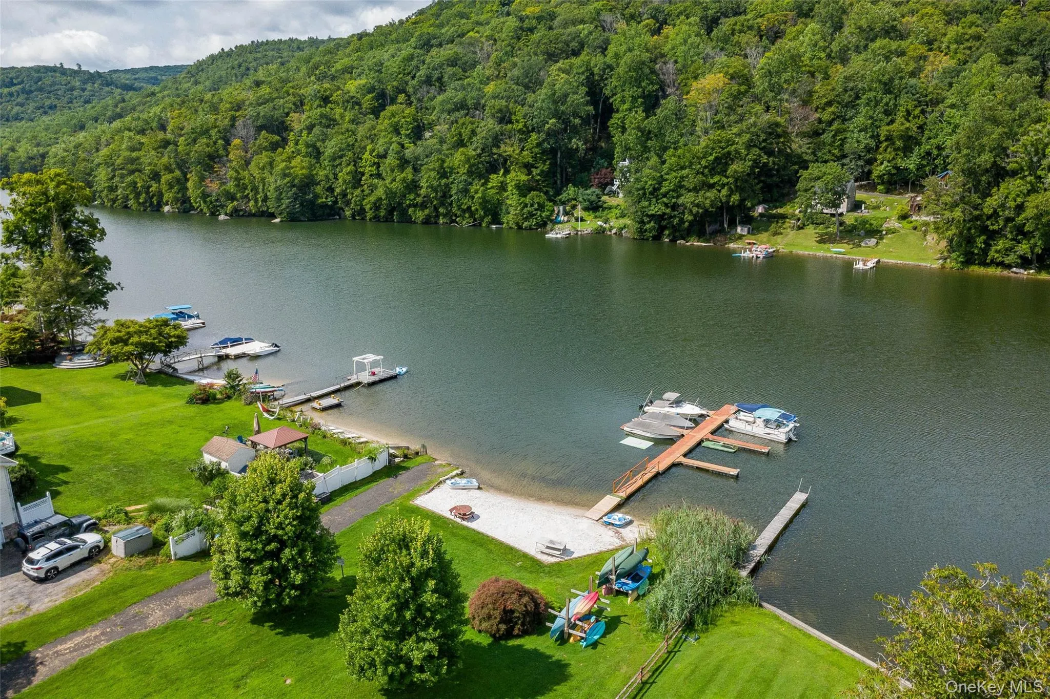 8 Pinewood Sherman Shores, Sherman, CT, 3 Bedrooms Bedrooms, 6 Rooms Rooms,2 BathroomsBathrooms,Residential,For Rent,Pinewood Sherman,0,1039109 8 Pinewood Sherman Shores, Sherman, CT, 3 Bedrooms Bedrooms, 6 Rooms Rooms,2 BathroomsBathrooms,Residential,For Rent,Pinewood Sherman,0,1039109