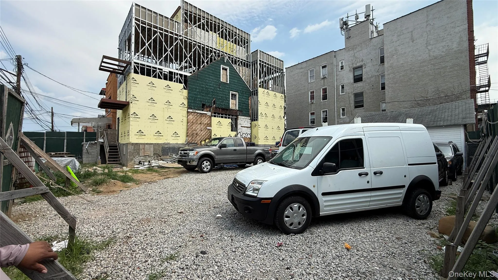 112-08 39th Avenue, New York, NY, 8 Bedrooms Bedrooms, 15 Rooms Rooms,4 BathroomsBathrooms,Residential,For Rent,39th,0,1039116 112-08 39th Avenue, New York, NY, 8 Bedrooms Bedrooms, 15 Rooms Rooms,4 BathroomsBathrooms,Residential,For Rent,39th,0,1039116