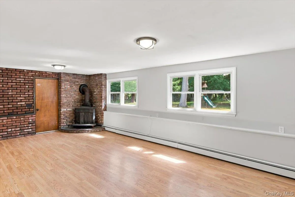 189 Belleview Avenue, Brookhaven, NY, 3 Bedrooms Bedrooms, 7 Rooms Rooms,2 BathroomsBathrooms,Residential,For Rent,Belleview,0,1039117 189 Belleview Avenue, Brookhaven, NY, 3 Bedrooms Bedrooms, 7 Rooms Rooms,2 BathroomsBathrooms,Residential,For Rent,Belleview,0,1039117