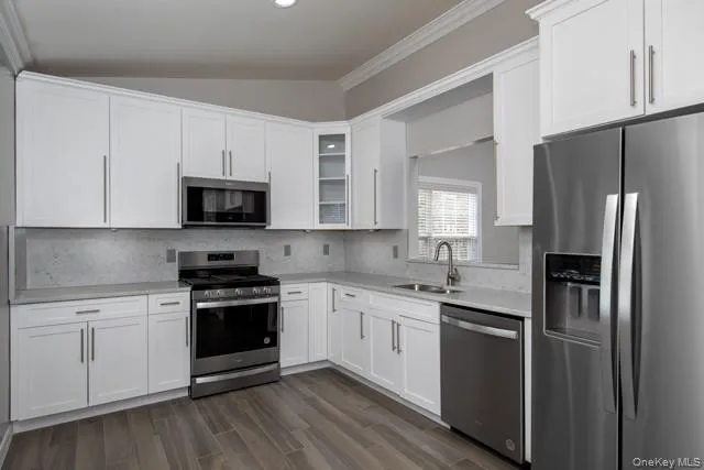 31 Village Green Drive, Brookhaven, NY, 2 Bedrooms Bedrooms, 7 Rooms Rooms,2 BathroomsBathrooms,Residential Lease,For Rent,Village Green,0,1039127 31 Village Green Drive, Brookhaven, NY, 2 Bedrooms Bedrooms, 7 Rooms Rooms,2 BathroomsBathrooms,Residential Lease,For Rent,Village Green,0,1039127
