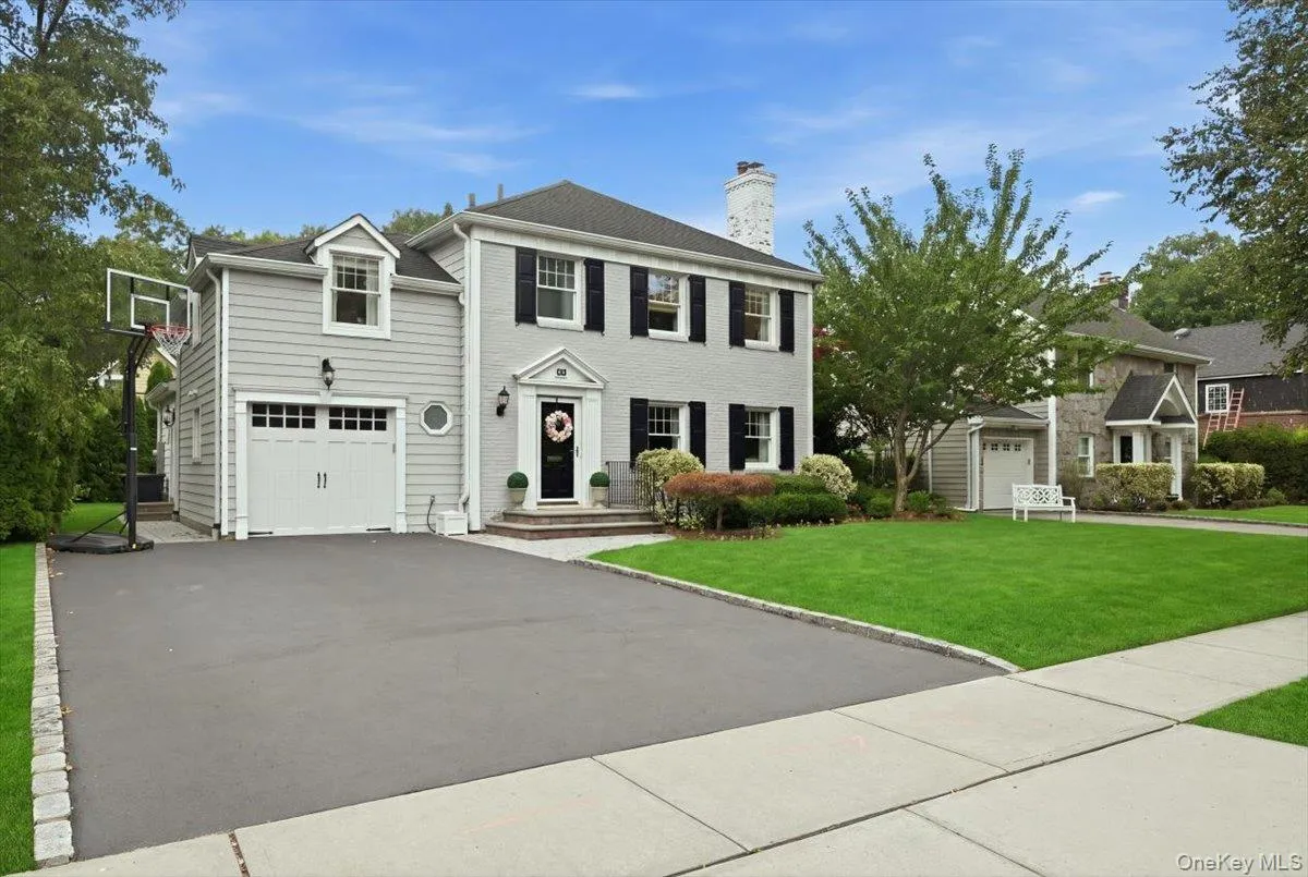 60 Kenwood Road, Hempstead, NY, 4 Bedrooms Bedrooms, 10 Rooms Rooms,3 BathroomsBathrooms,Residential,For Rent,Kenwood,0,1039129 60 Kenwood Road, Hempstead, NY, 4 Bedrooms Bedrooms, 10 Rooms Rooms,3 BathroomsBathrooms,Residential,For Rent,Kenwood,0,1039129