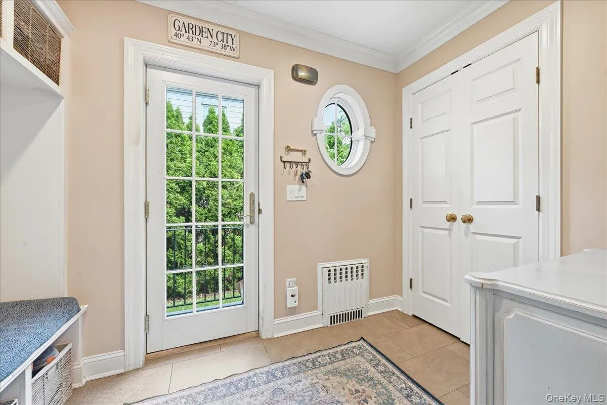 60 Kenwood Road, Hempstead, NY, 4 Bedrooms Bedrooms, 10 Rooms Rooms,3 BathroomsBathrooms,Residential,For Rent,Kenwood,0,1039129 60 Kenwood Road, Hempstead, NY, 4 Bedrooms Bedrooms, 10 Rooms Rooms,3 BathroomsBathrooms,Residential,For Rent,Kenwood,0,1039129