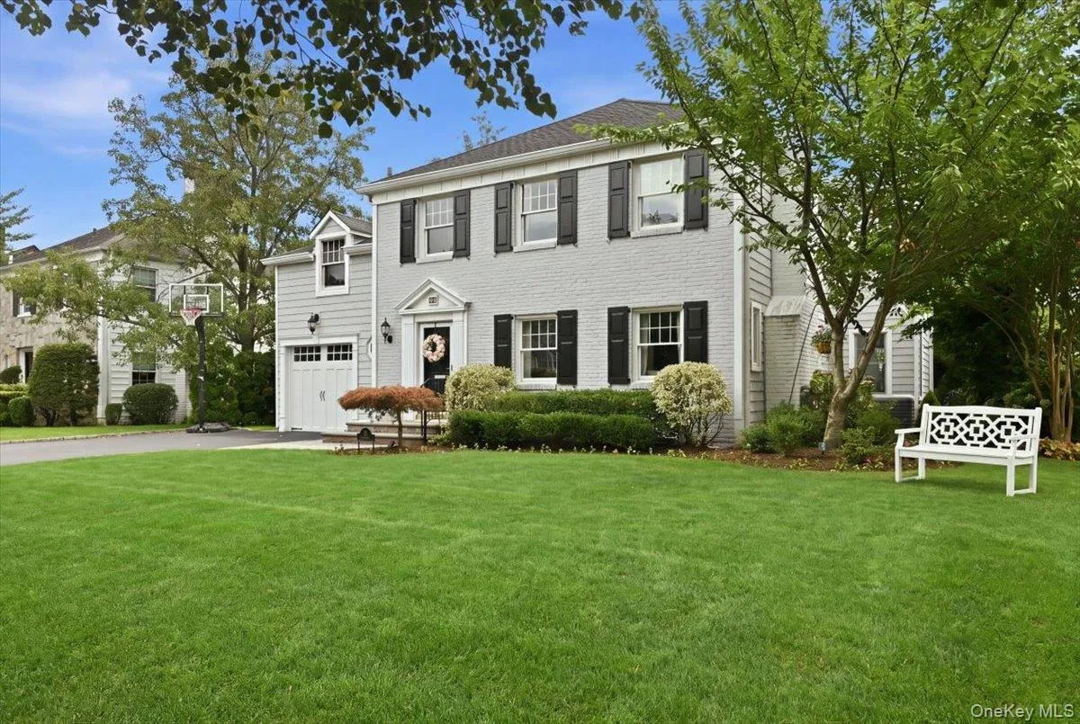 60 Kenwood Road, Hempstead, NY, 4 Bedrooms Bedrooms, 10 Rooms Rooms,3 BathroomsBathrooms,Residential,For Rent,Kenwood,0,1039129 60 Kenwood Road, Hempstead, NY, 4 Bedrooms Bedrooms, 10 Rooms Rooms,3 BathroomsBathrooms,Residential,For Rent,Kenwood,0,1039129