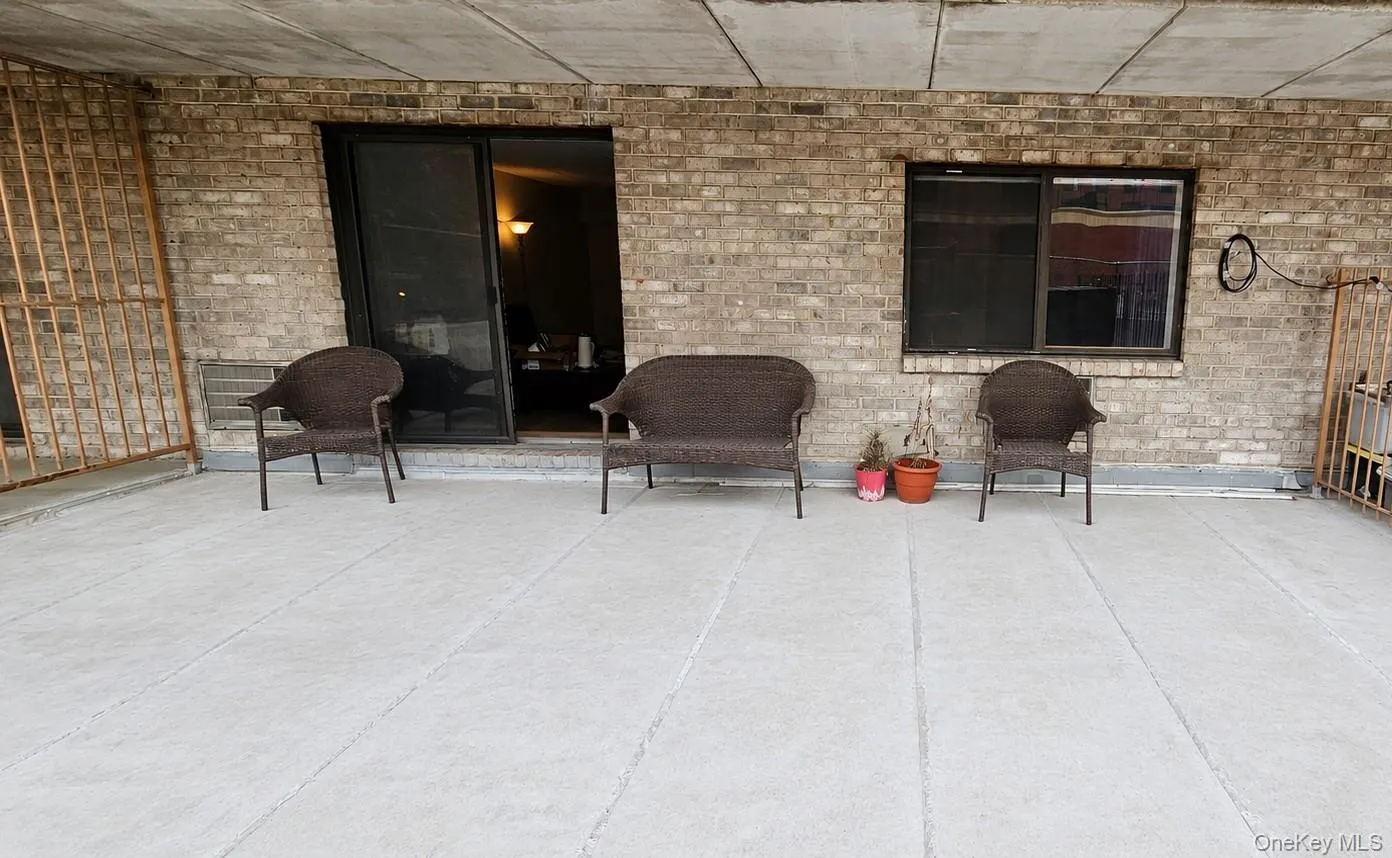 687 Bronx River Road, Yonkers, NY, 1 Bedroom Bedrooms, 5 Rooms Rooms,1 BathroomBathrooms,Residential,For Rent,Bronx River,0,1039130 687 Bronx River Road, Yonkers, NY, 1 Bedroom Bedrooms, 5 Rooms Rooms,1 BathroomBathrooms,Residential,For Rent,Bronx River,0,1039130