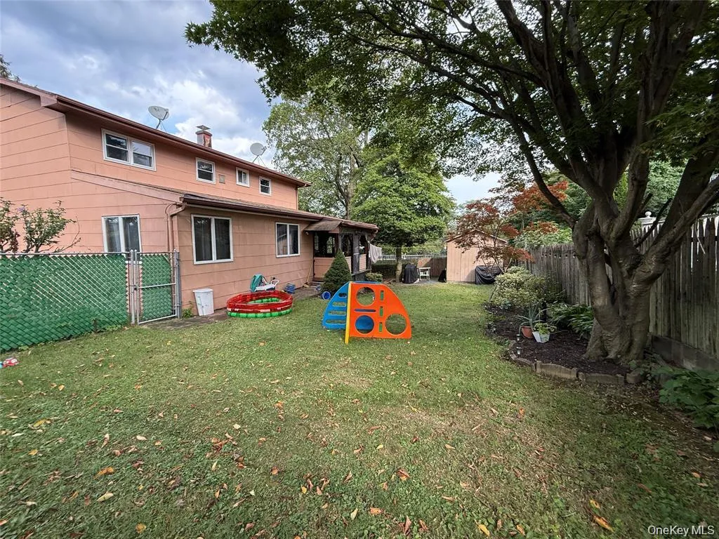 167 Bolmer Avenue, Yonkers, NY, 5 Bedrooms Bedrooms, 5 Rooms Rooms,2 BathroomsBathrooms,Residential Lease,For Rent,Bolmer,0,1039131 167 Bolmer Avenue, Yonkers, NY, 5 Bedrooms Bedrooms, 5 Rooms Rooms,2 BathroomsBathrooms,Residential Lease,For Rent,Bolmer,0,1039131