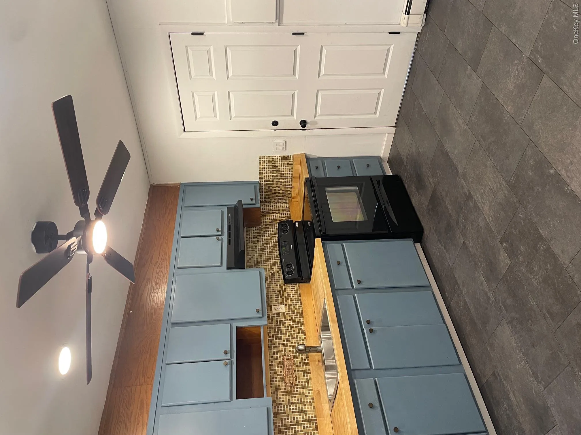 2 Rocco Drive, Huntington, NY, 1 Bedroom Bedrooms, 3 Rooms Rooms,1 BathroomBathrooms,Residential Lease,For Rent,Rocco,0,1039135 2 Rocco Drive, Huntington, NY, 1 Bedroom Bedrooms, 3 Rooms Rooms,1 BathroomBathrooms,Residential Lease,For Rent,Rocco,0,1039135