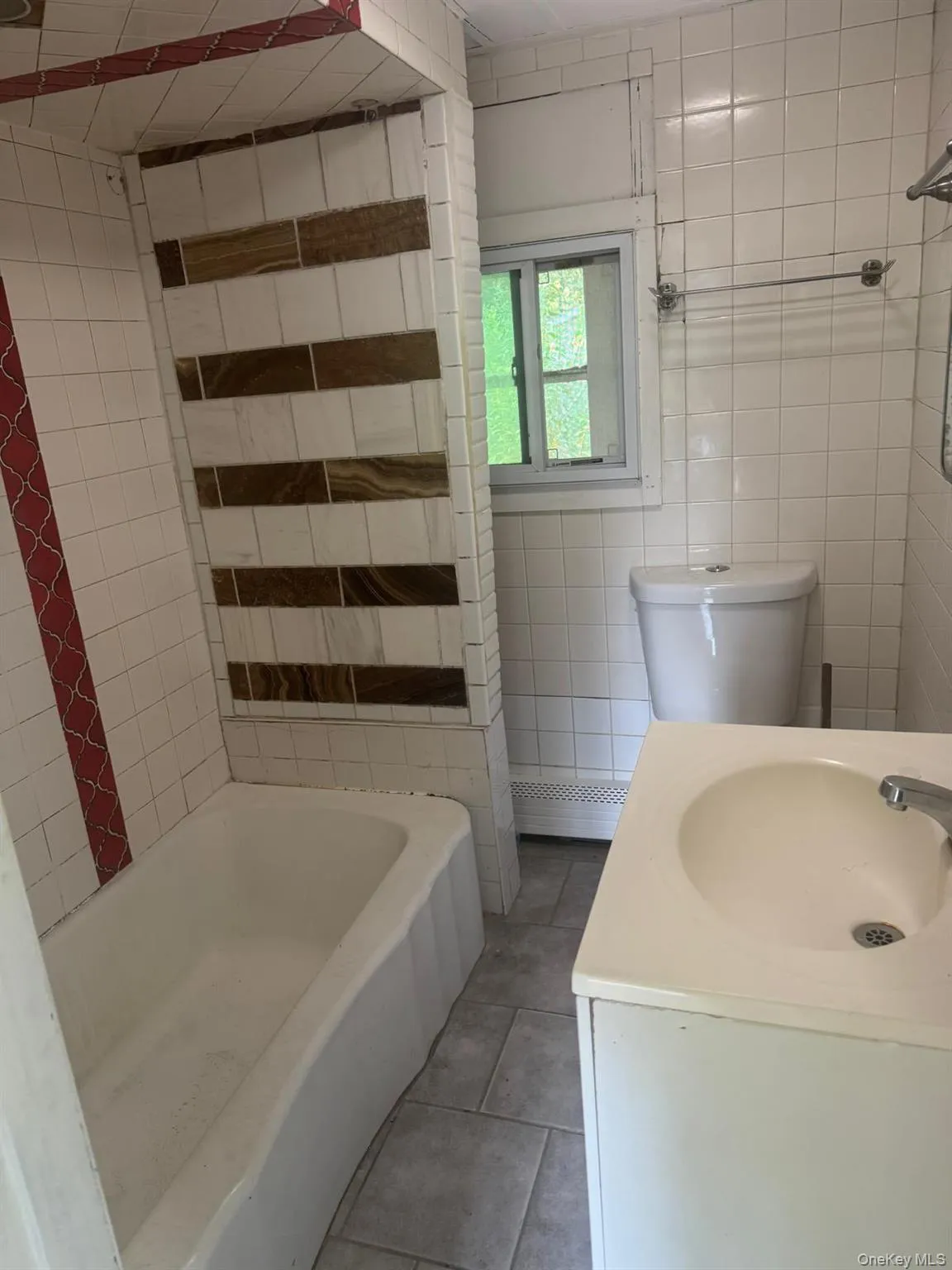 34 Midland Avenue, Brookhaven, NY, 4 Bedrooms Bedrooms, 6 Rooms Rooms,1 BathroomBathrooms,Residential,For Rent,Midland,0,1039142 34 Midland Avenue, Brookhaven, NY, 4 Bedrooms Bedrooms, 6 Rooms Rooms,1 BathroomBathrooms,Residential,For Rent,Midland,0,1039142
