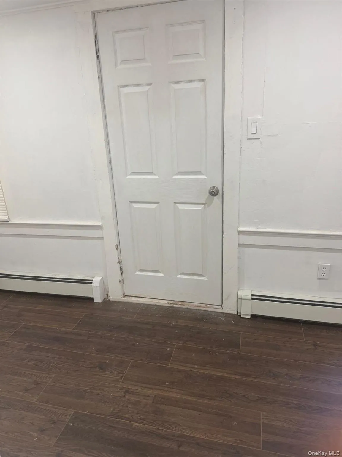 34 Midland Avenue, Brookhaven, NY, 4 Bedrooms Bedrooms, 6 Rooms Rooms,1 BathroomBathrooms,Residential,For Rent,Midland,0,1039142 34 Midland Avenue, Brookhaven, NY, 4 Bedrooms Bedrooms, 6 Rooms Rooms,1 BathroomBathrooms,Residential,For Rent,Midland,0,1039142
