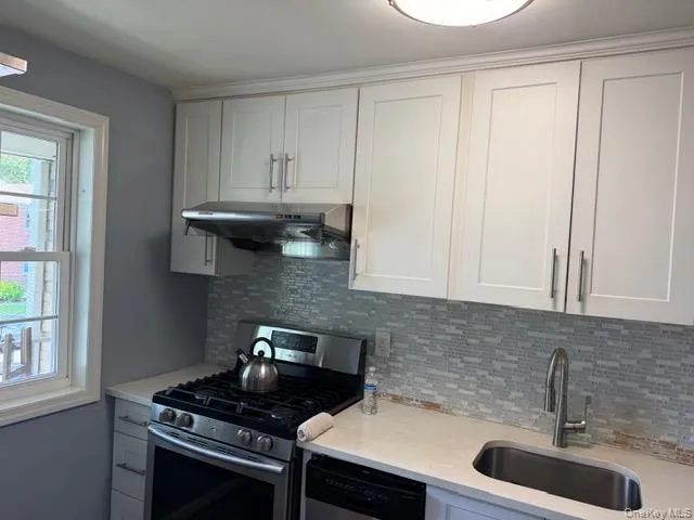 65-50 224 Street, New York, NY, 2 Bedrooms Bedrooms, 4 Rooms Rooms,1 BathroomBathrooms,Residential,For Rent,224,0,1039144 65-50 224 Street, New York, NY, 2 Bedrooms Bedrooms, 4 Rooms Rooms,1 BathroomBathrooms,Residential,For Rent,224,0,1039144