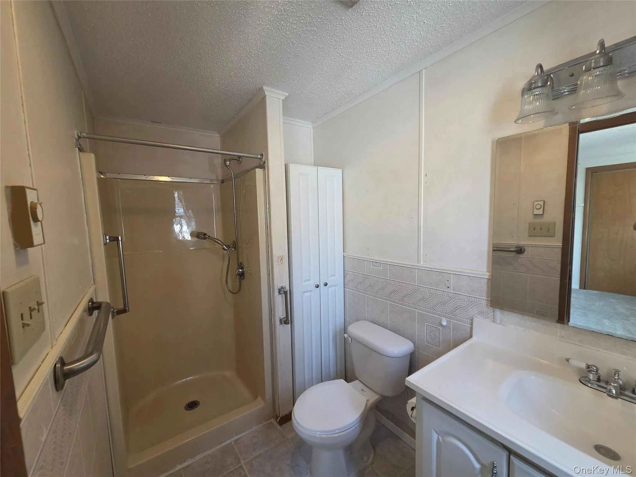Bathroom Bathroom