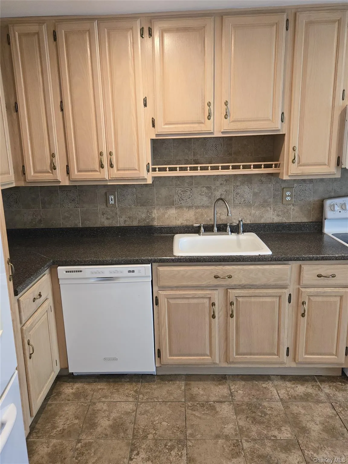 1506 Pondcrest Lane, Greenburgh, NY, 3 Bedrooms Bedrooms, 7 Rooms Rooms,2 BathroomsBathrooms,Residential,For Rent,Pondcrest,0,1039146 1506 Pondcrest Lane, Greenburgh, NY, 3 Bedrooms Bedrooms, 7 Rooms Rooms,2 BathroomsBathrooms,Residential,For Rent,Pondcrest,0,1039146