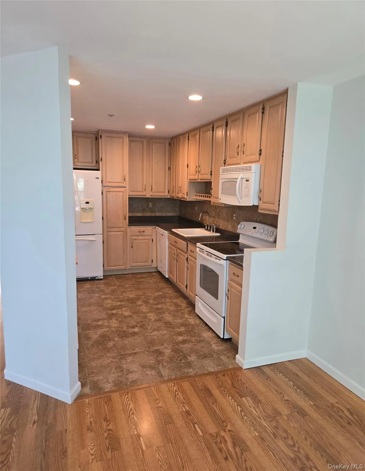 1506 Pondcrest Lane, Greenburgh, NY, 3 Bedrooms Bedrooms, 7 Rooms Rooms,2 BathroomsBathrooms,Residential,For Rent,Pondcrest,0,1039146 1506 Pondcrest Lane, Greenburgh, NY, 3 Bedrooms Bedrooms, 7 Rooms Rooms,2 BathroomsBathrooms,Residential,For Rent,Pondcrest,0,1039146