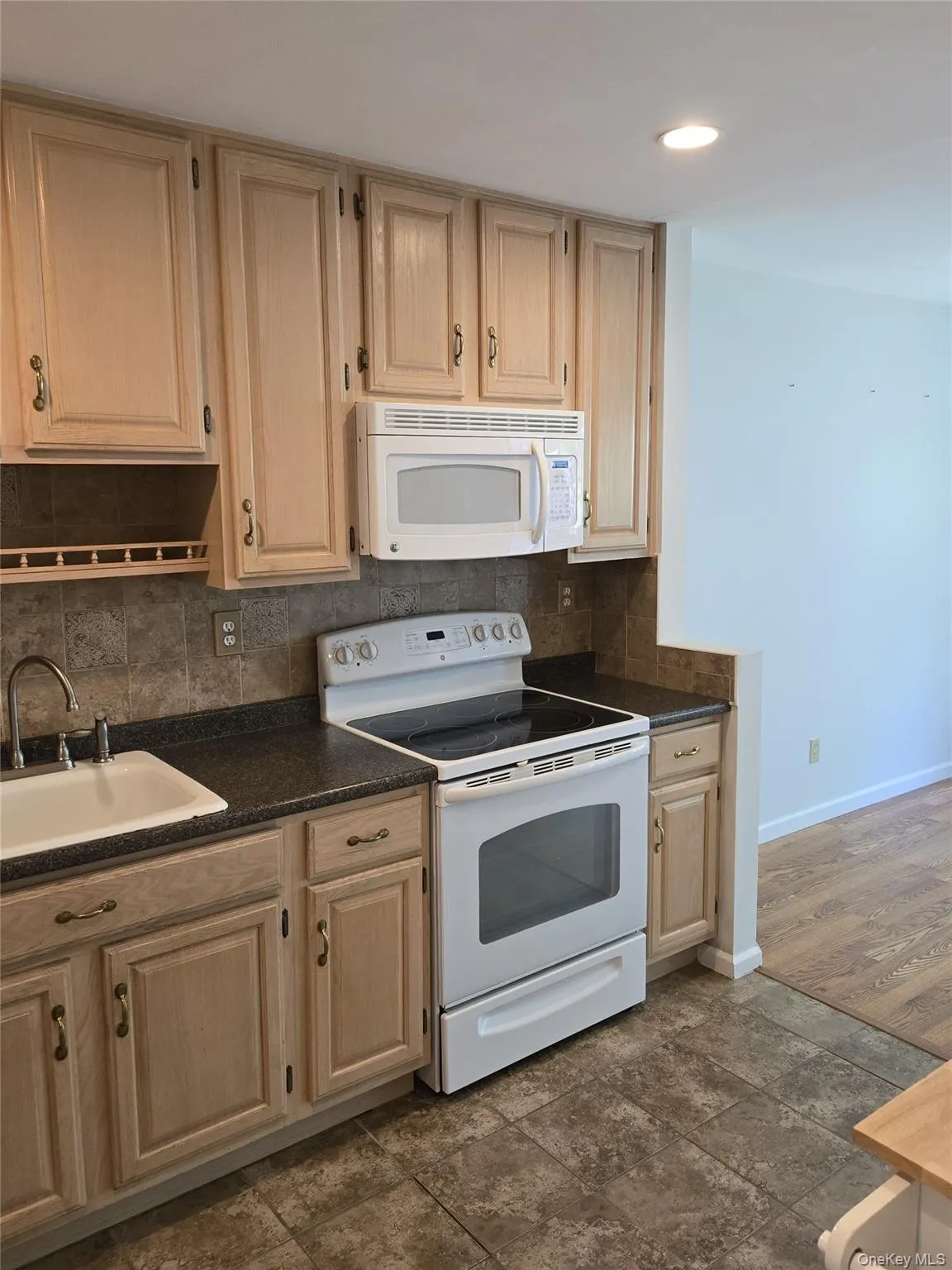 1506 Pondcrest Lane, Greenburgh, NY, 3 Bedrooms Bedrooms, 7 Rooms Rooms,2 BathroomsBathrooms,Residential,For Rent,Pondcrest,0,1039146 1506 Pondcrest Lane, Greenburgh, NY, 3 Bedrooms Bedrooms, 7 Rooms Rooms,2 BathroomsBathrooms,Residential,For Rent,Pondcrest,0,1039146