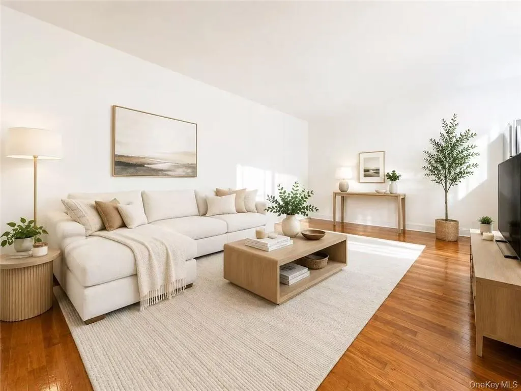 8511 34th Avenue, New York, NY, 1 Bedroom Bedrooms, 4 Rooms Rooms,1 BathroomBathrooms,Residential,For Rent,34th,0,1039154 8511 34th Avenue, New York, NY, 1 Bedroom Bedrooms, 4 Rooms Rooms,1 BathroomBathrooms,Residential,For Rent,34th,0,1039154