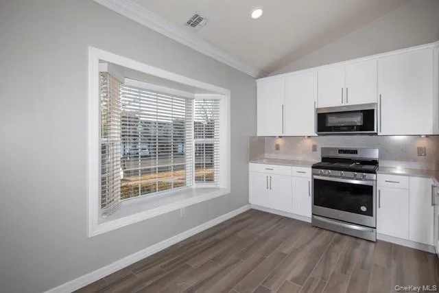 243 Village Green Drive, Brookhaven, NY, 2 Bedrooms Bedrooms, 6 Rooms Rooms,2 BathroomsBathrooms,Residential Lease,For Rent,Village Green,0,1039157 243 Village Green Drive, Brookhaven, NY, 2 Bedrooms Bedrooms, 6 Rooms Rooms,2 BathroomsBathrooms,Residential Lease,For Rent,Village Green,0,1039157