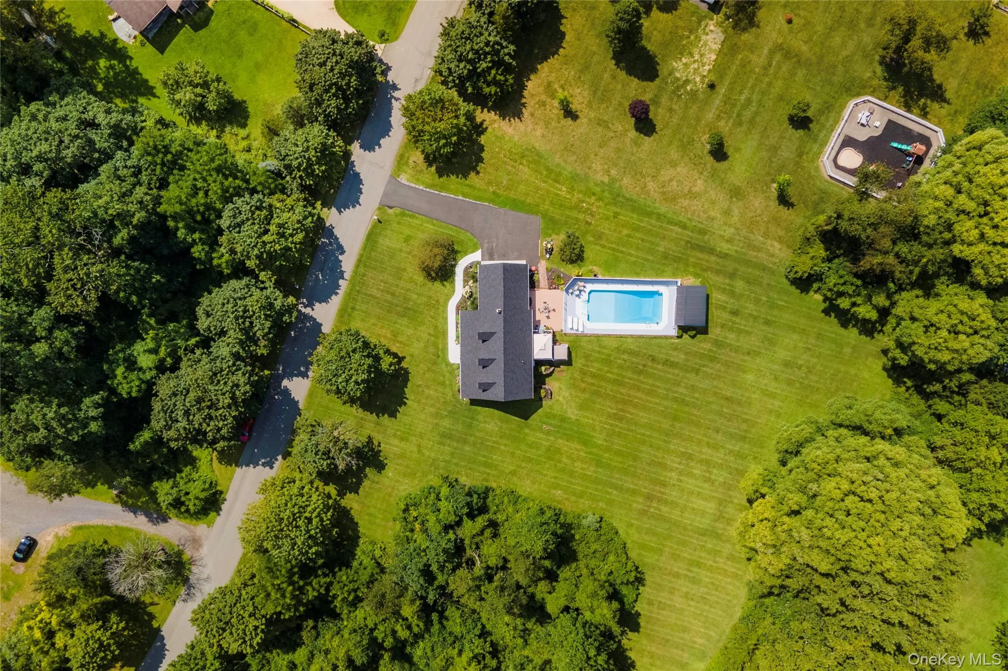 24 Quail Lane, Clermont, NY, 4 Bedrooms Bedrooms, 7 Rooms Rooms,2 BathroomsBathrooms,Residential,For Rent,Quail,0,1039158 24 Quail Lane, Clermont, NY, 4 Bedrooms Bedrooms, 7 Rooms Rooms,2 BathroomsBathrooms,Residential,For Rent,Quail,0,1039158
