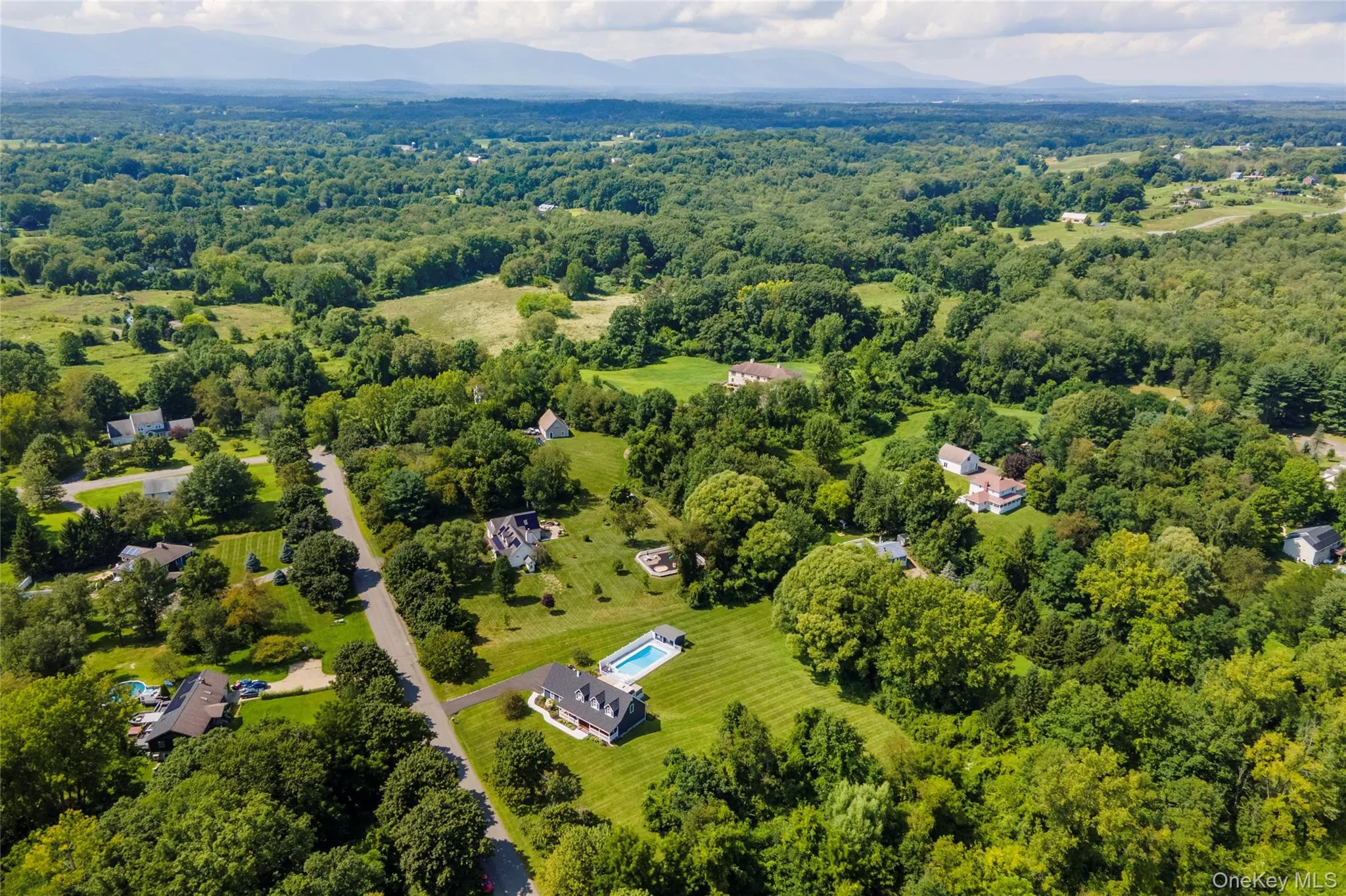 24 Quail Lane, Clermont, NY, 4 Bedrooms Bedrooms, 7 Rooms Rooms,2 BathroomsBathrooms,Residential,For Rent,Quail,0,1039158 24 Quail Lane, Clermont, NY, 4 Bedrooms Bedrooms, 7 Rooms Rooms,2 BathroomsBathrooms,Residential,For Rent,Quail,0,1039158
