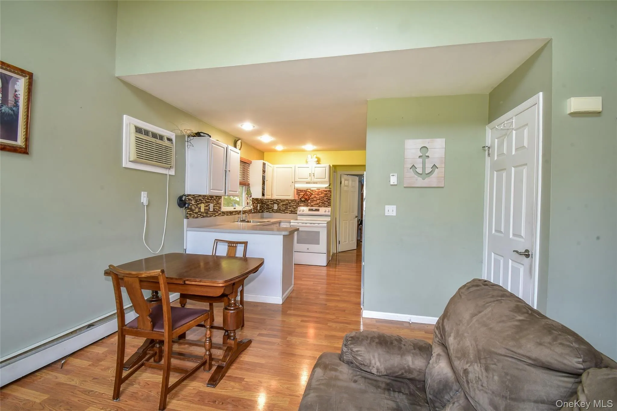 38 Montauk Road, Brookhaven, NY, 2 Bedrooms Bedrooms, 6 Rooms Rooms,2 BathroomsBathrooms,Residential,For Rent,Montauk,0,1039159 38 Montauk Road, Brookhaven, NY, 2 Bedrooms Bedrooms, 6 Rooms Rooms,2 BathroomsBathrooms,Residential,For Rent,Montauk,0,1039159