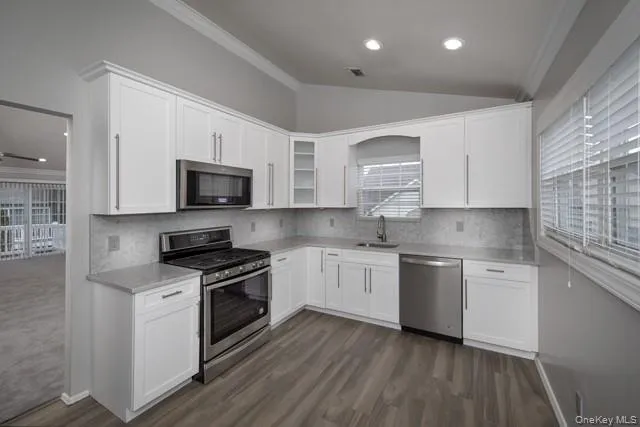 272 Village Green Drive, Brookhaven, NY, 2 Bedrooms Bedrooms, 6 Rooms Rooms,2 BathroomsBathrooms,Residential Lease,For Rent,Village Green,0,1039161 272 Village Green Drive, Brookhaven, NY, 2 Bedrooms Bedrooms, 6 Rooms Rooms,2 BathroomsBathrooms,Residential Lease,For Rent,Village Green,0,1039161