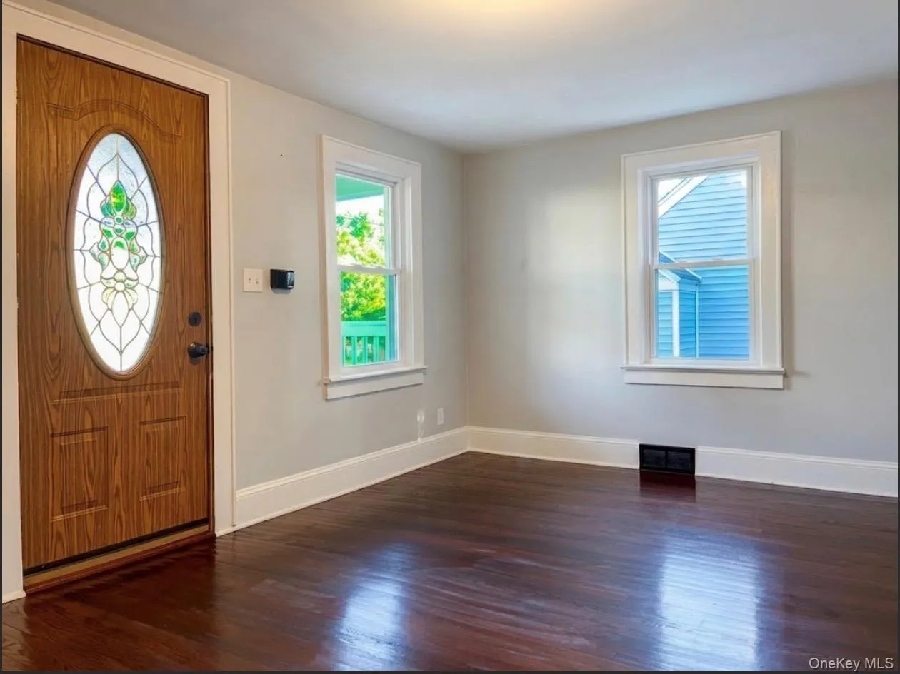 26 Gardner Avenue, Middletown, NY, 2 Bedrooms Bedrooms, 5 Rooms Rooms,1 BathroomBathrooms,Residential,For Rent,Gardner,0,1039162 26 Gardner Avenue, Middletown, NY, 2 Bedrooms Bedrooms, 5 Rooms Rooms,1 BathroomBathrooms,Residential,For Rent,Gardner,0,1039162