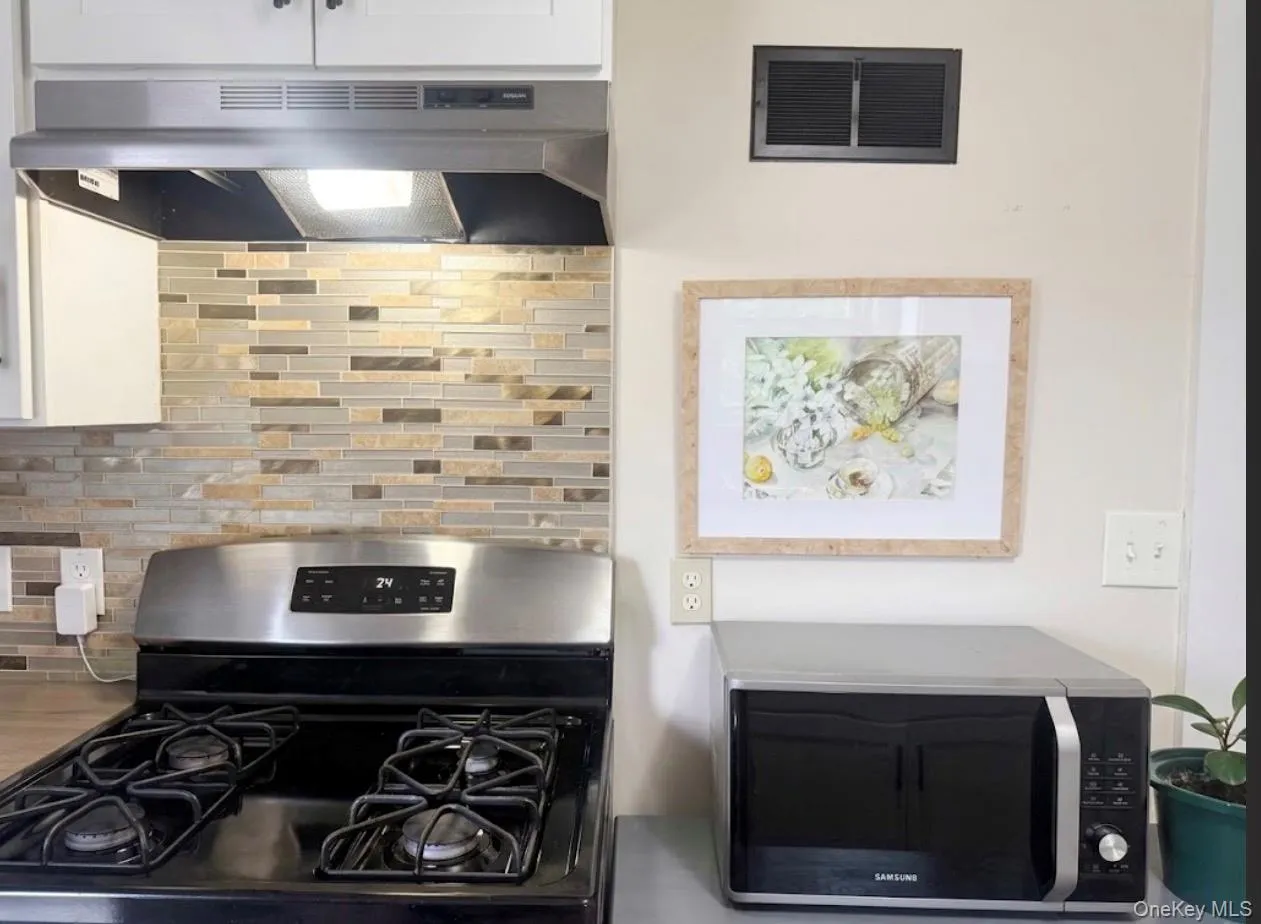 26 Gardner Avenue, Middletown, NY, 2 Bedrooms Bedrooms, 5 Rooms Rooms,1 BathroomBathrooms,Residential,For Rent,Gardner,0,1039162 26 Gardner Avenue, Middletown, NY, 2 Bedrooms Bedrooms, 5 Rooms Rooms,1 BathroomBathrooms,Residential,For Rent,Gardner,0,1039162