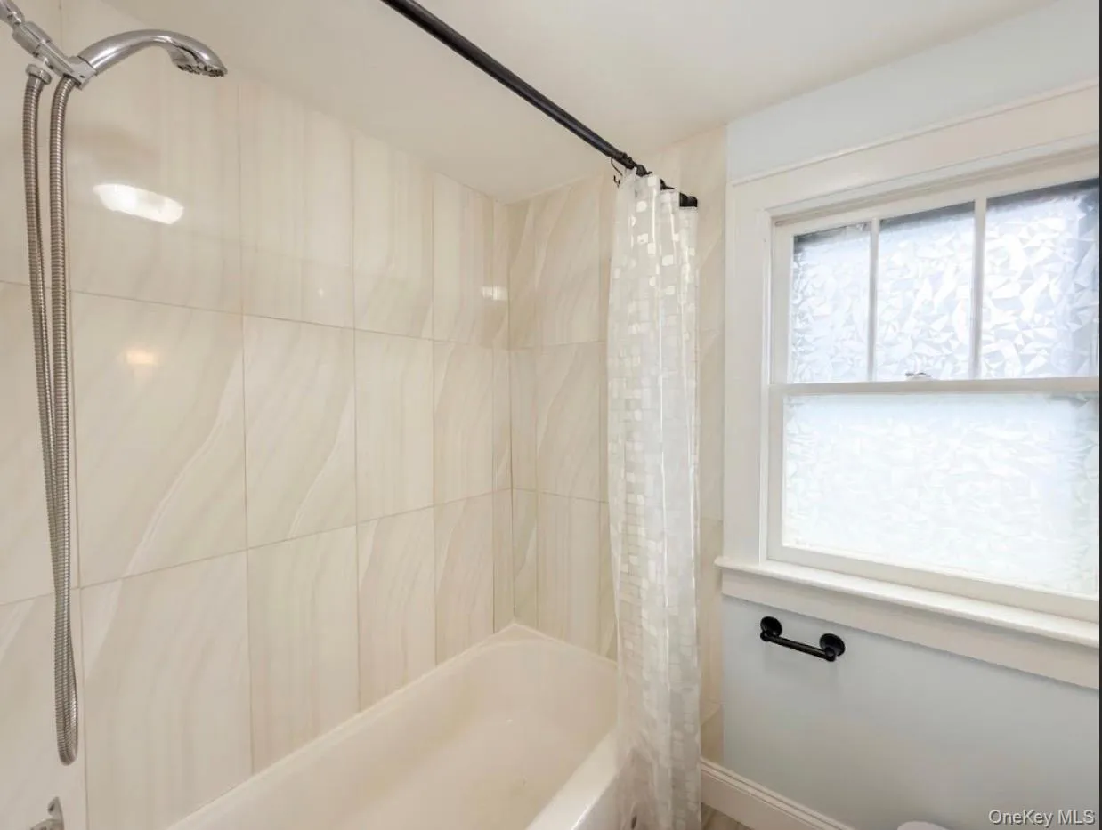 26 Gardner Avenue, Middletown, NY, 2 Bedrooms Bedrooms, 5 Rooms Rooms,1 BathroomBathrooms,Residential,For Rent,Gardner,0,1039162 26 Gardner Avenue, Middletown, NY, 2 Bedrooms Bedrooms, 5 Rooms Rooms,1 BathroomBathrooms,Residential,For Rent,Gardner,0,1039162