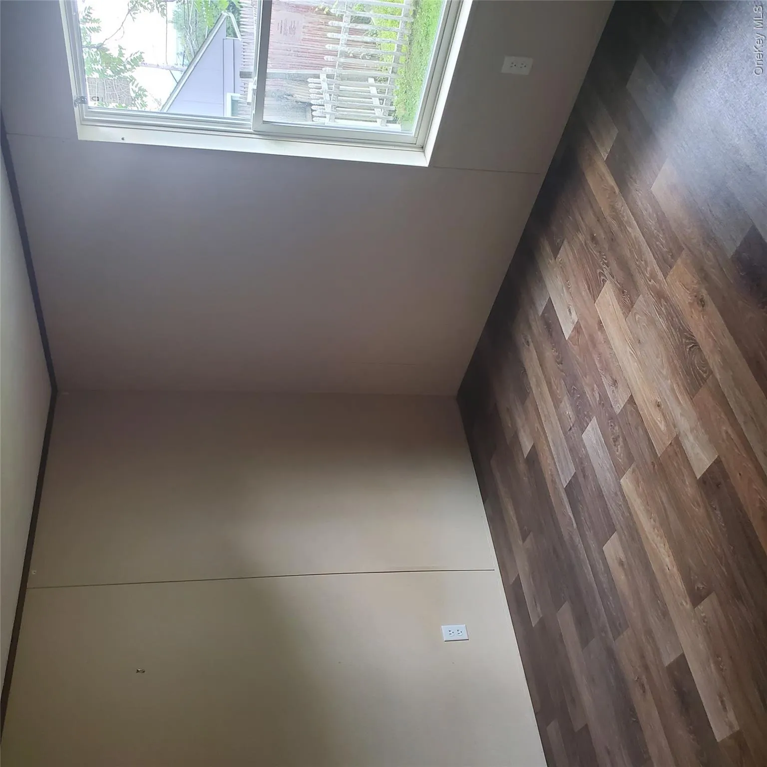368 Union Avenue, New Windsor, NY, 2 Bedrooms Bedrooms, 5 Rooms Rooms,1 BathroomBathrooms,Residential Lease,For Rent,Union,0,1039164 368 Union Avenue, New Windsor, NY, 2 Bedrooms Bedrooms, 5 Rooms Rooms,1 BathroomBathrooms,Residential Lease,For Rent,Union,0,1039164