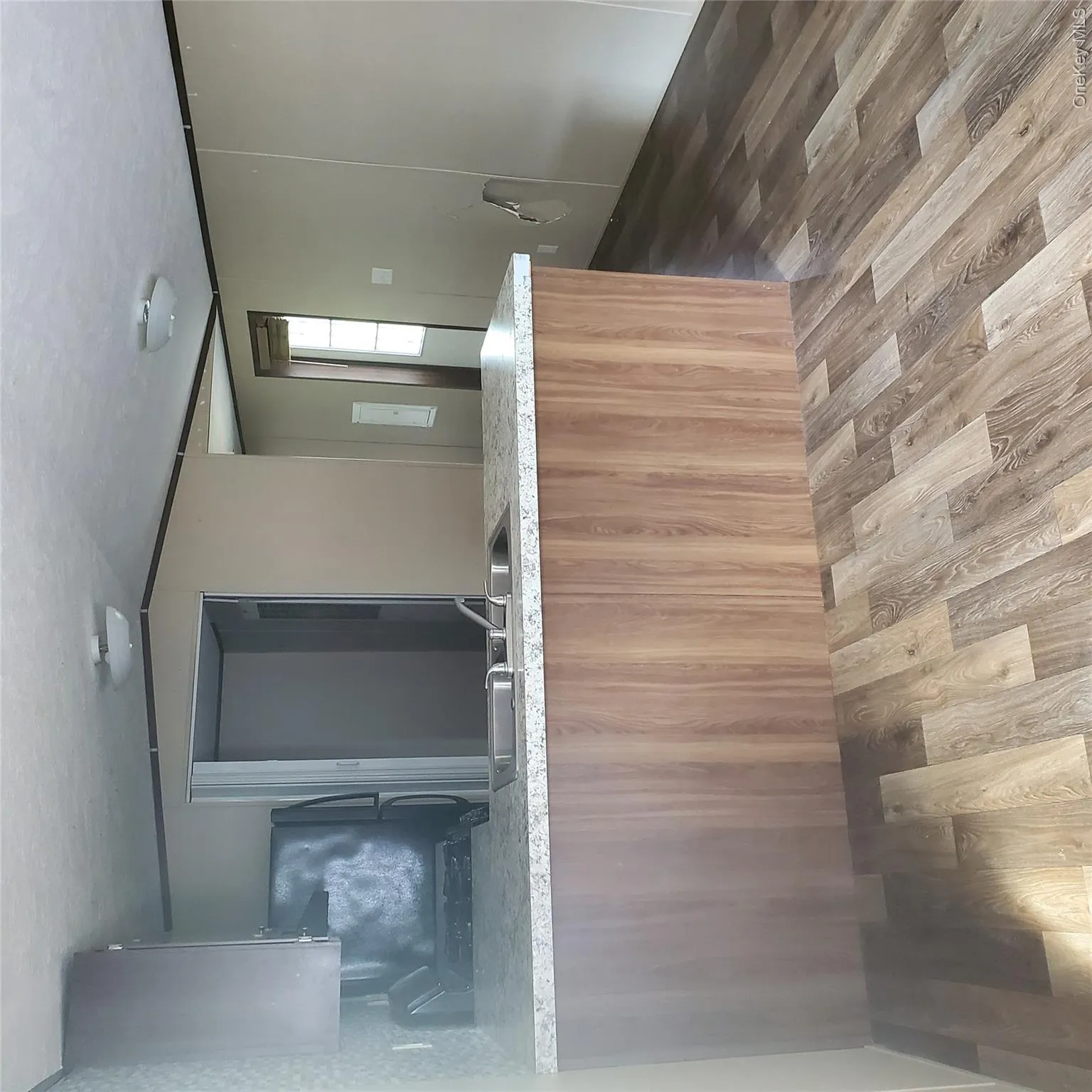 368 Union Avenue, New Windsor, NY, 2 Bedrooms Bedrooms, 5 Rooms Rooms,1 BathroomBathrooms,Residential Lease,For Rent,Union,0,1039164 368 Union Avenue, New Windsor, NY, 2 Bedrooms Bedrooms, 5 Rooms Rooms,1 BathroomBathrooms,Residential Lease,For Rent,Union,0,1039164