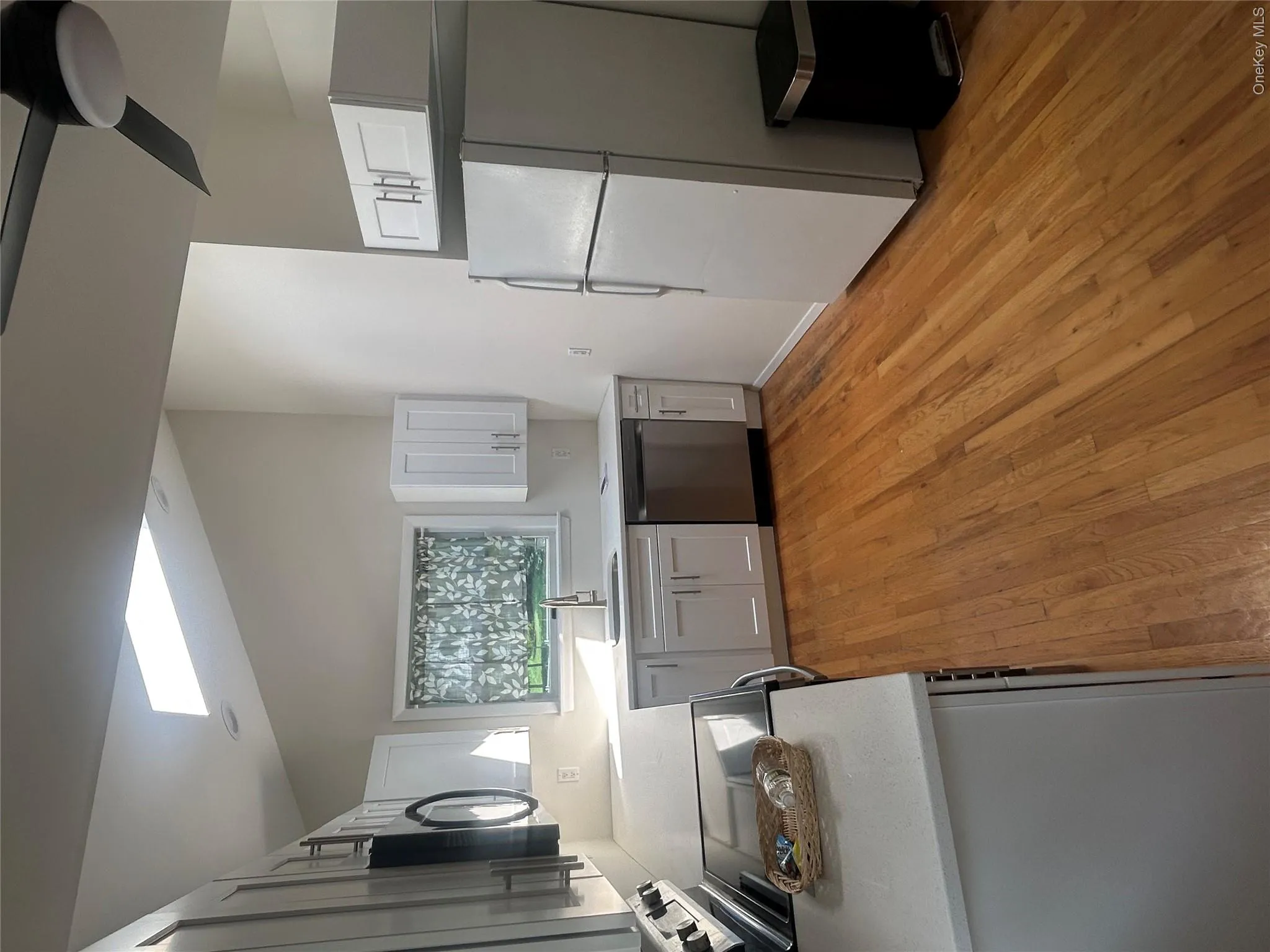 75 Mc Cue Lane, Babylon, NY, 2 Bedrooms Bedrooms, 4 Rooms Rooms,1 BathroomBathrooms,Residential Lease,For Rent,Mc Cue,0,1039168 75 Mc Cue Lane, Babylon, NY, 2 Bedrooms Bedrooms, 4 Rooms Rooms,1 BathroomBathrooms,Residential Lease,For Rent,Mc Cue,0,1039168