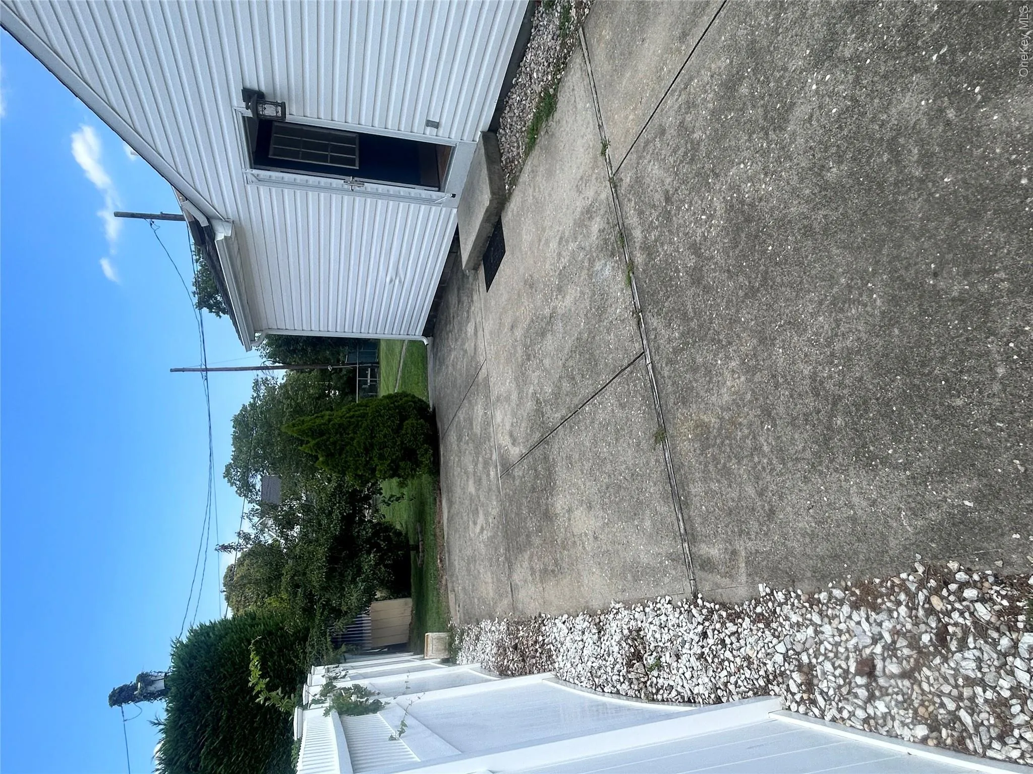 75 Mc Cue Lane, Babylon, NY, 2 Bedrooms Bedrooms, 4 Rooms Rooms,1 BathroomBathrooms,Residential Lease,For Rent,Mc Cue,0,1039168 75 Mc Cue Lane, Babylon, NY, 2 Bedrooms Bedrooms, 4 Rooms Rooms,1 BathroomBathrooms,Residential Lease,For Rent,Mc Cue,0,1039168