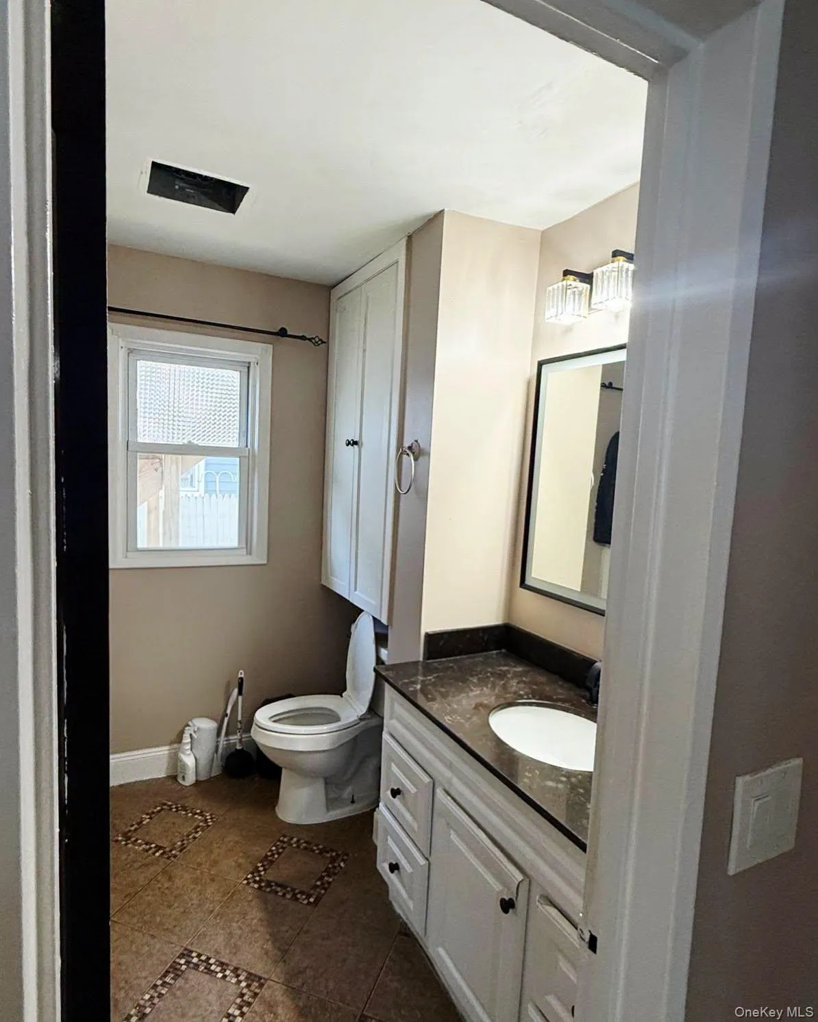 23 Magro Drive, Babylon, NY, 3 Bedrooms Bedrooms, 6 Rooms Rooms,1 BathroomBathrooms,Residential Lease,For Rent,Magro,0,1039170 23 Magro Drive, Babylon, NY, 3 Bedrooms Bedrooms, 6 Rooms Rooms,1 BathroomBathrooms,Residential Lease,For Rent,Magro,0,1039170