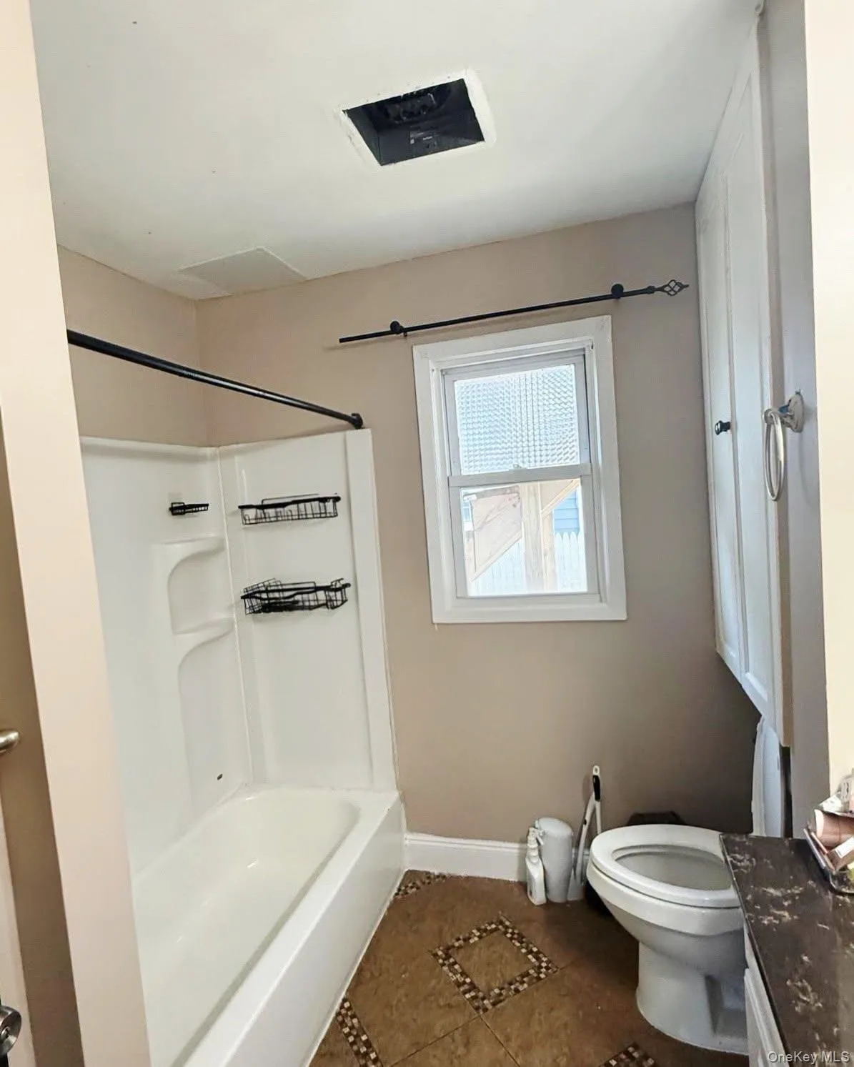 23 Magro Drive, Babylon, NY, 3 Bedrooms Bedrooms, 6 Rooms Rooms,1 BathroomBathrooms,Residential Lease,For Rent,Magro,0,1039170 23 Magro Drive, Babylon, NY, 3 Bedrooms Bedrooms, 6 Rooms Rooms,1 BathroomBathrooms,Residential Lease,For Rent,Magro,0,1039170