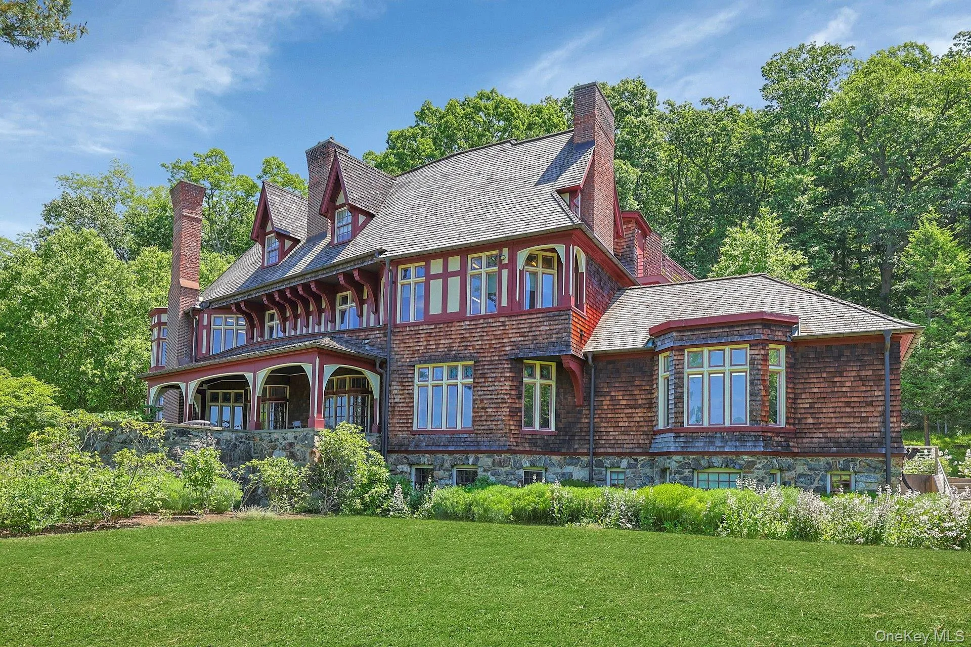 All of this, just minutes to the Garrison train station and the beautiful Hudson River. Seven minutes north, downtown Cold Spring, with its shops and restaurants, will welcome you. The Garrison golf course is just up the road and the entirety of the Hudson River valley is open before you. Come visit this flagship property in the heart of the Highlands. It's time to see Winter Hill. All of this, just minutes to the Garrison train station and the beautiful Hudson River. Seven minutes north, downtown Cold Spring, with its shops and restaurants, will welcome you. The Garrison golf course is just up the road and the entirety of the Hudson River valley is open before you. Come visit this flagship property in the heart of the Highlands. It's time to see Winter Hill.