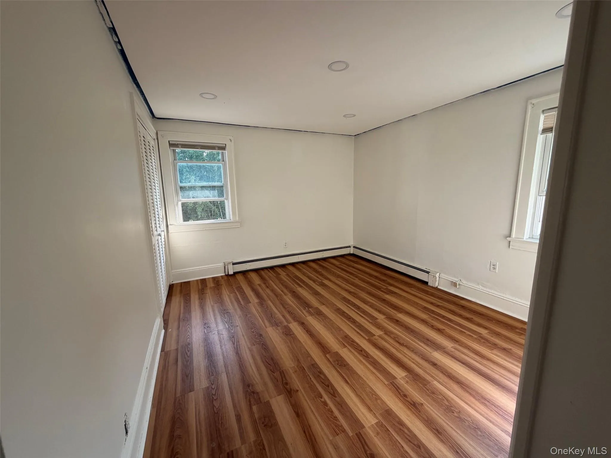 42 Lincoln Avenue, Hempstead, NY, 2 Bedrooms Bedrooms, 5 Rooms Rooms,1 BathroomBathrooms,Residential Lease,For Rent,Lincoln,0,1039182 42 Lincoln Avenue, Hempstead, NY, 2 Bedrooms Bedrooms, 5 Rooms Rooms,1 BathroomBathrooms,Residential Lease,For Rent,Lincoln,0,1039182