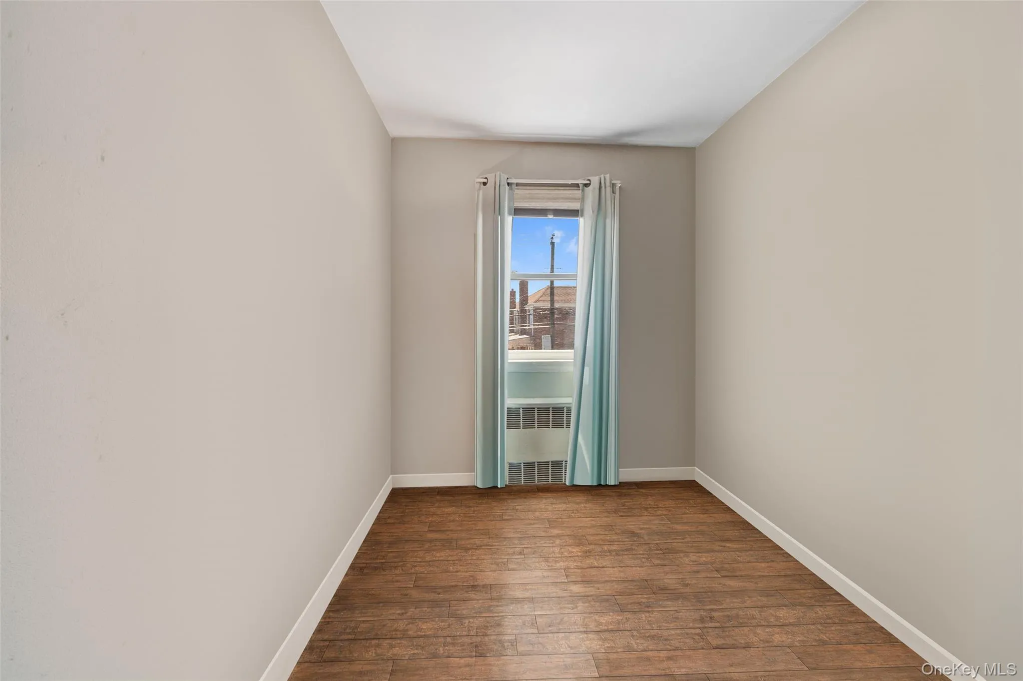 6991 Caldwell Avenue, New York, NY, 3 Bedrooms Bedrooms, 10 Rooms Rooms,2 BathroomsBathrooms,Residential,For Rent,Caldwell,0,1039184 6991 Caldwell Avenue, New York, NY, 3 Bedrooms Bedrooms, 10 Rooms Rooms,2 BathroomsBathrooms,Residential,For Rent,Caldwell,0,1039184