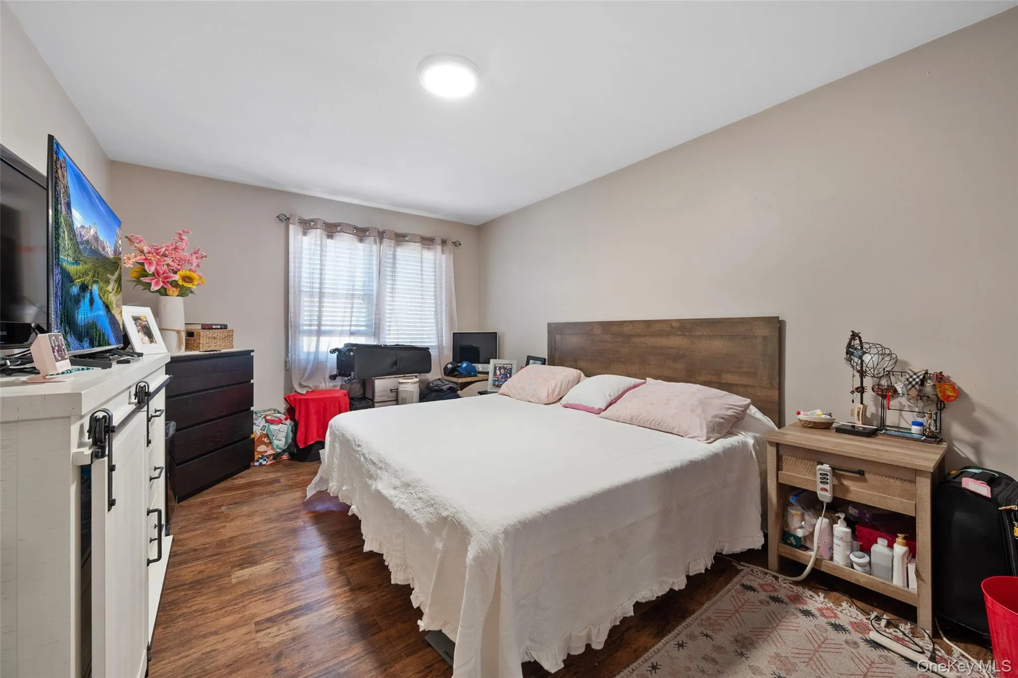 6991 Caldwell Avenue, New York, NY, 3 Bedrooms Bedrooms, 10 Rooms Rooms,2 BathroomsBathrooms,Residential,For Rent,Caldwell,0,1039184 6991 Caldwell Avenue, New York, NY, 3 Bedrooms Bedrooms, 10 Rooms Rooms,2 BathroomsBathrooms,Residential,For Rent,Caldwell,0,1039184