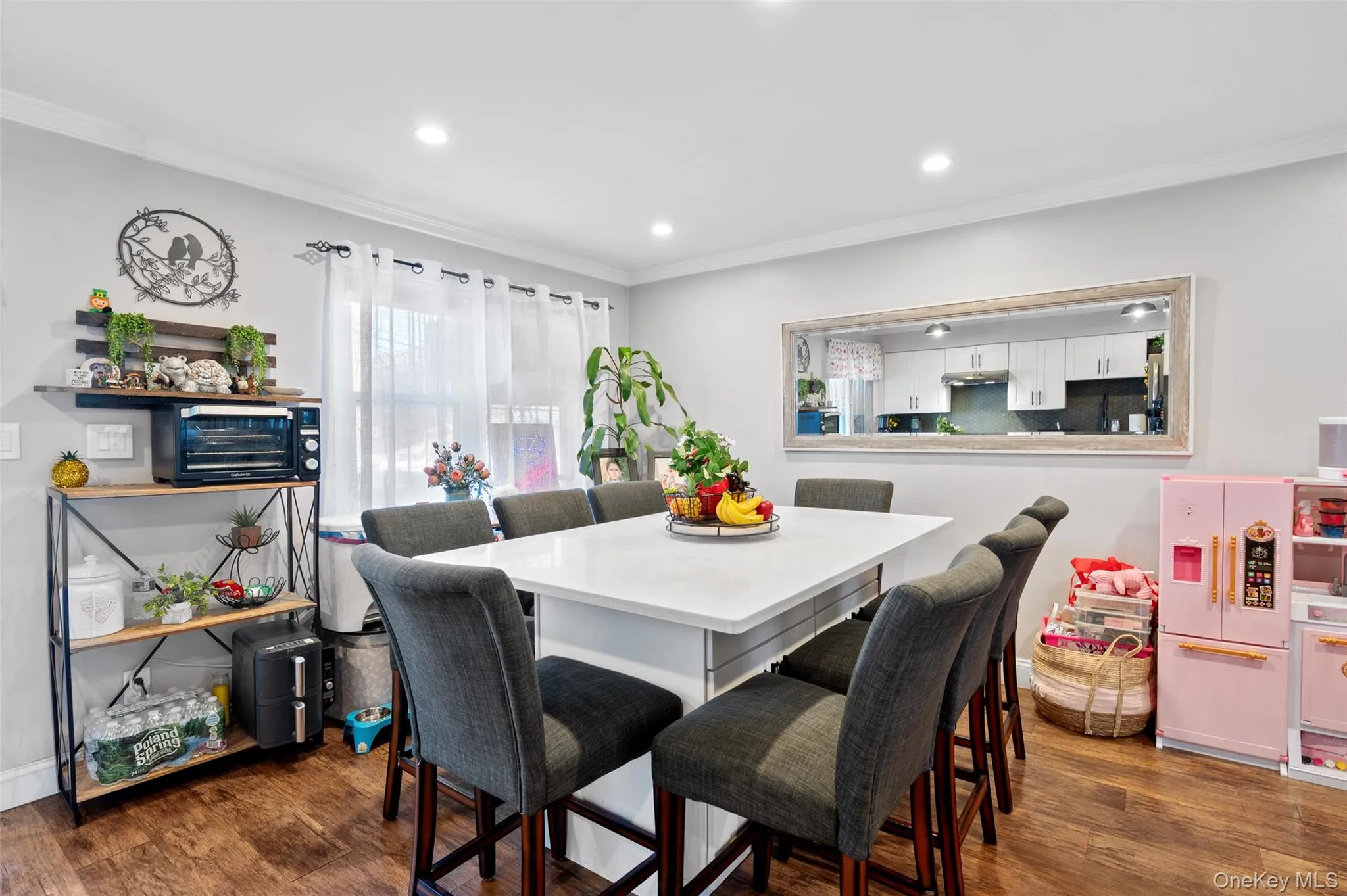 6991 Caldwell Avenue, New York, NY, 3 Bedrooms Bedrooms, 10 Rooms Rooms,2 BathroomsBathrooms,Residential,For Rent,Caldwell,0,1039184 6991 Caldwell Avenue, New York, NY, 3 Bedrooms Bedrooms, 10 Rooms Rooms,2 BathroomsBathrooms,Residential,For Rent,Caldwell,0,1039184