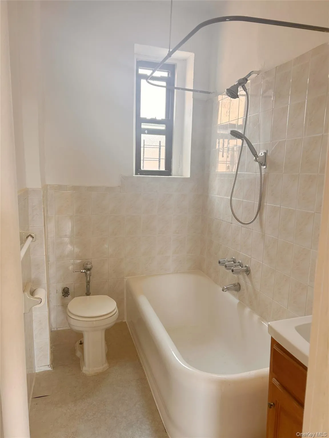 37-16 83rd Street, New York, NY, 1 Bedroom Bedrooms, 3 Rooms Rooms,1 BathroomBathrooms,Residential,For Rent,83rd,0,1039185 37-16 83rd Street, New York, NY, 1 Bedroom Bedrooms, 3 Rooms Rooms,1 BathroomBathrooms,Residential,For Rent,83rd,0,1039185
