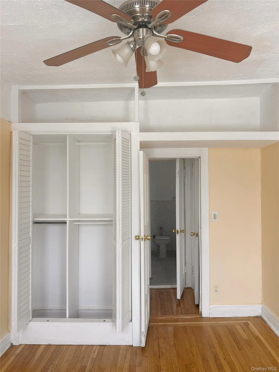 37-16 83rd Street, New York, NY, 1 Bedroom Bedrooms, 3 Rooms Rooms,1 BathroomBathrooms,Residential,For Rent,83rd,0,1039185 37-16 83rd Street, New York, NY, 1 Bedroom Bedrooms, 3 Rooms Rooms,1 BathroomBathrooms,Residential,For Rent,83rd,0,1039185
