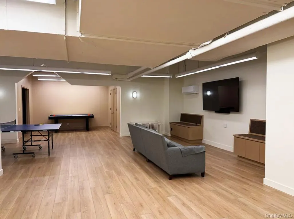 185 End Avenue, New York, NY, 2 Rooms Rooms,1 BathroomBathrooms,Residential,For Rent,End,0,1039186 185 End Avenue, New York, NY, 2 Rooms Rooms,1 BathroomBathrooms,Residential,For Rent,End,0,1039186