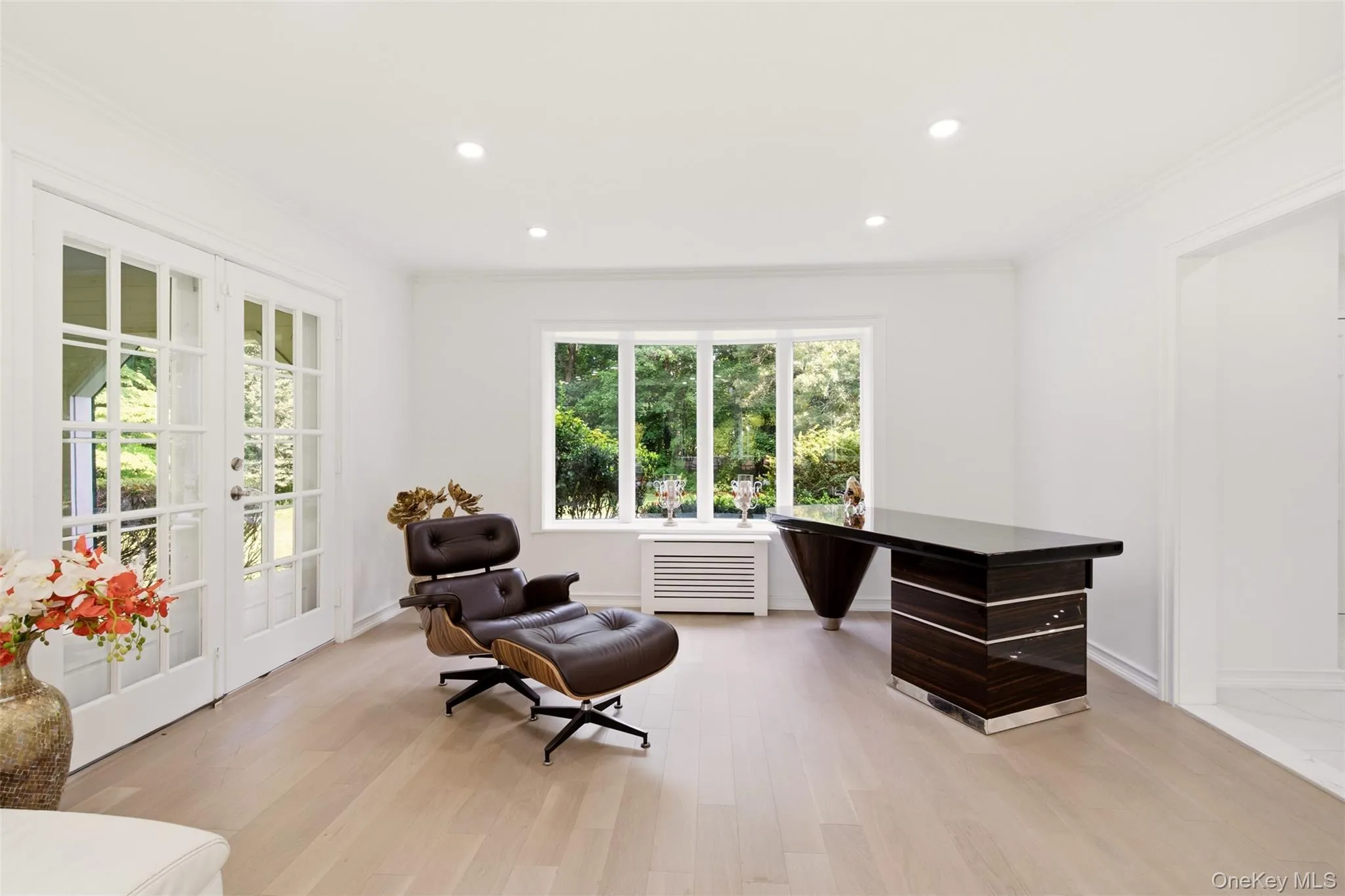 Den or office Den or office