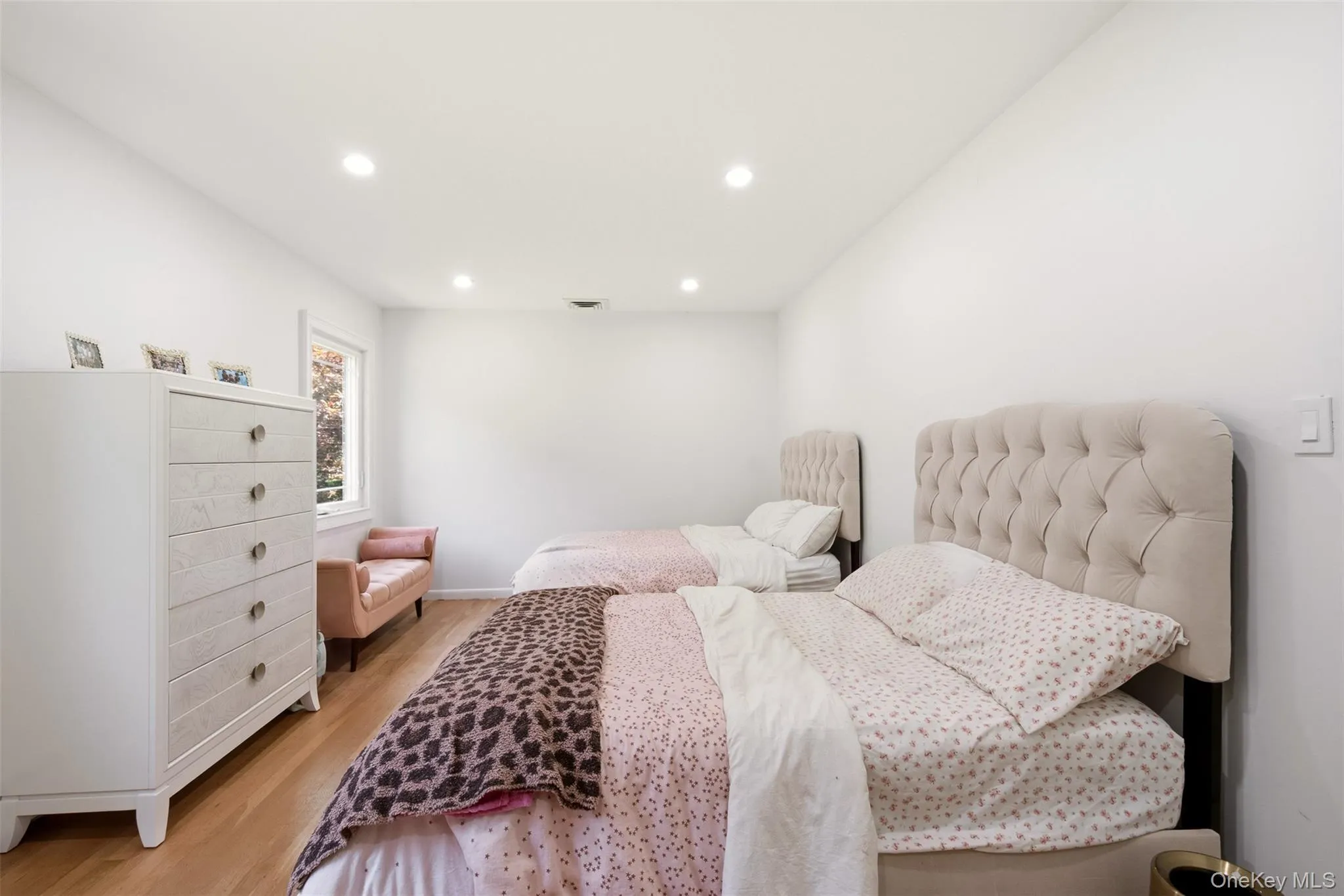 897 Ripley Lane, Oyster Bay, NY, 4 Bedrooms Bedrooms, 8 Rooms Rooms,3 BathroomsBathrooms,Residential,For Rent,Ripley,0,1039187 897 Ripley Lane, Oyster Bay, NY, 4 Bedrooms Bedrooms, 8 Rooms Rooms,3 BathroomsBathrooms,Residential,For Rent,Ripley,0,1039187