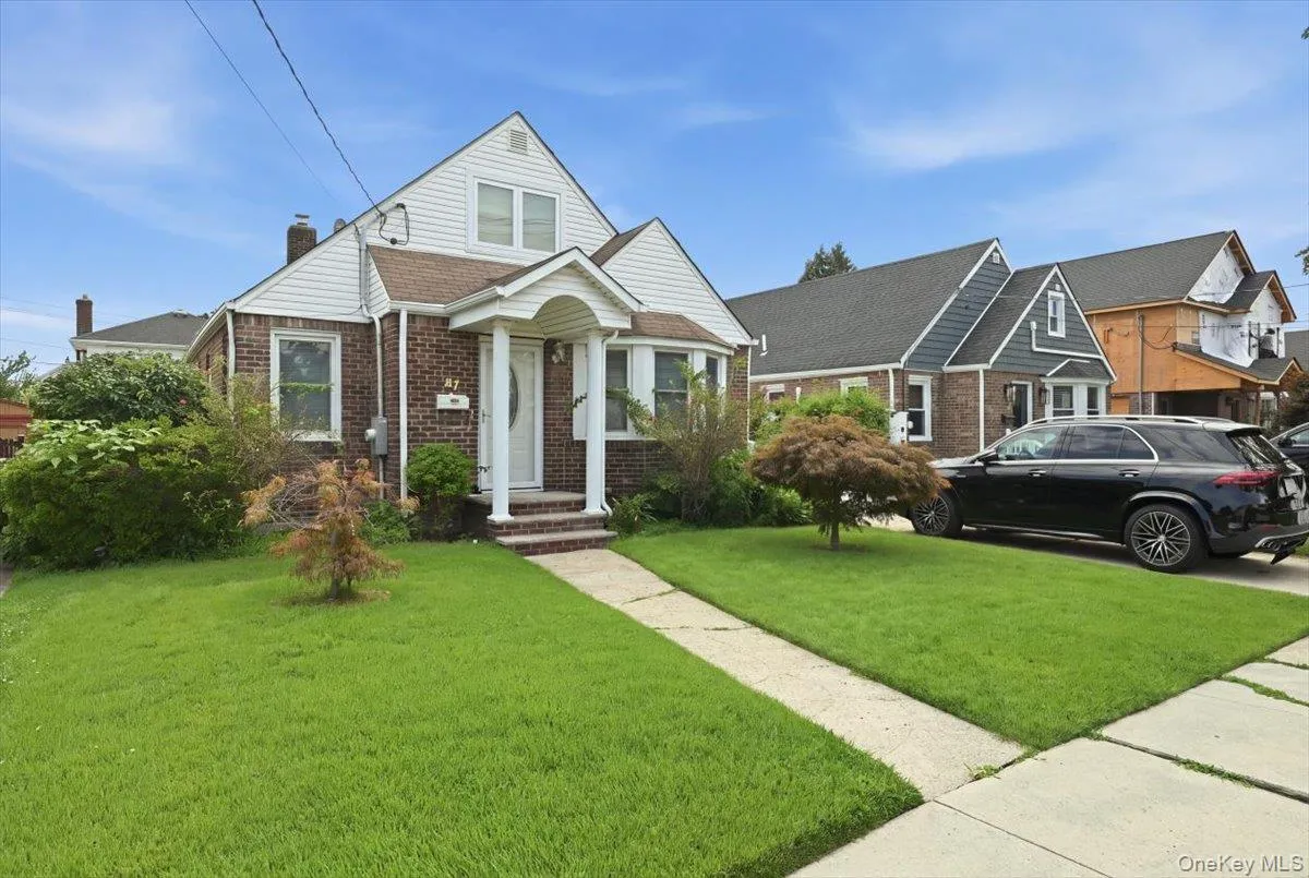 47 Fendale Street, Hempstead, NY, 4 Bedrooms Bedrooms, 7 Rooms Rooms,2 BathroomsBathrooms,Residential,For Rent,Fendale,0,1039188 47 Fendale Street, Hempstead, NY, 4 Bedrooms Bedrooms, 7 Rooms Rooms,2 BathroomsBathrooms,Residential,For Rent,Fendale,0,1039188