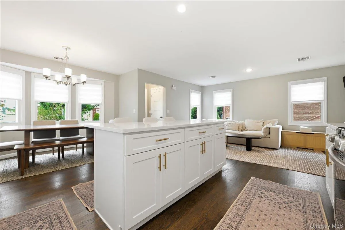 47 Fendale Street, Hempstead, NY, 4 Bedrooms Bedrooms, 7 Rooms Rooms,2 BathroomsBathrooms,Residential,For Rent,Fendale,0,1039188 47 Fendale Street, Hempstead, NY, 4 Bedrooms Bedrooms, 7 Rooms Rooms,2 BathroomsBathrooms,Residential,For Rent,Fendale,0,1039188